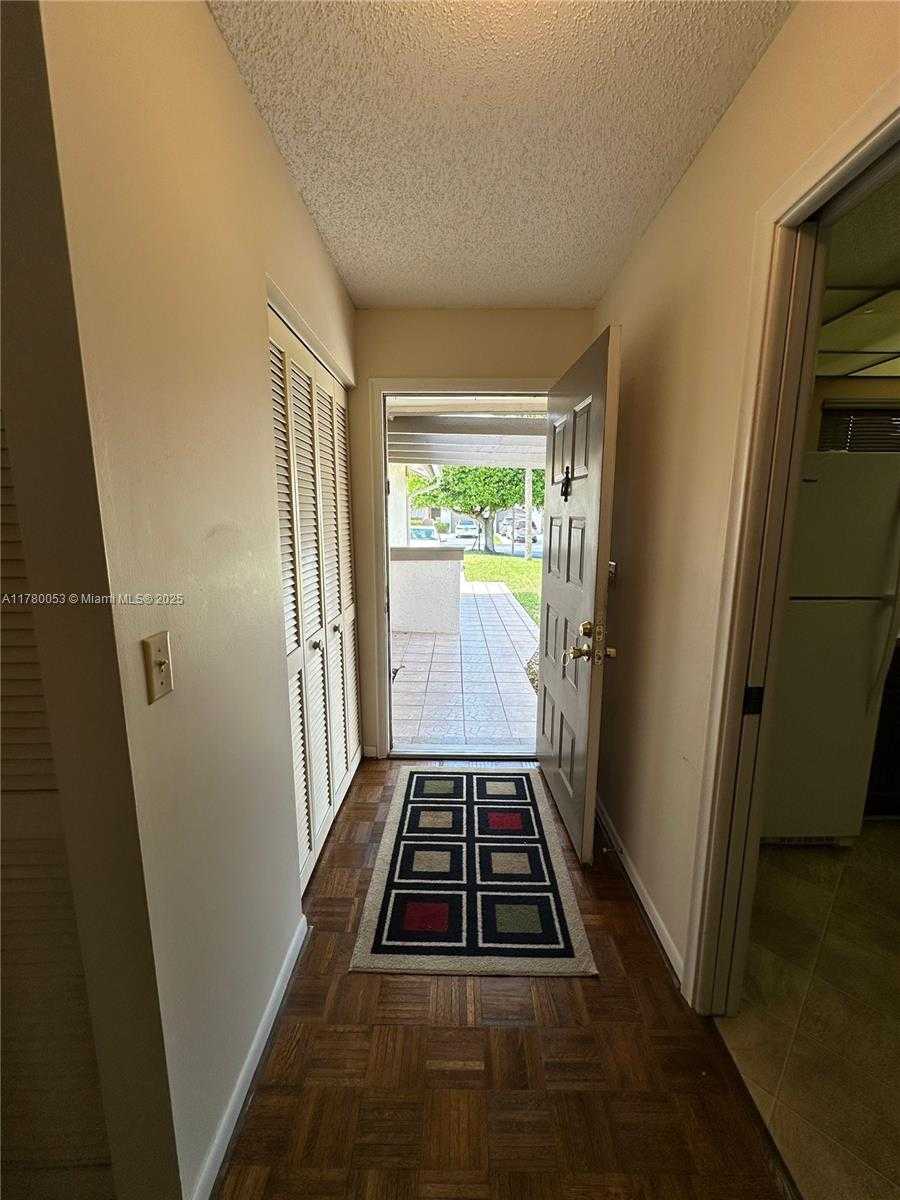 Small Image of 11405 SOUTH WEST 87TH TER, Miami Number 21