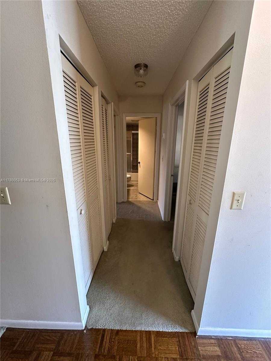Small Image of 11405 SOUTH WEST 87TH TER, Miami Number 22
