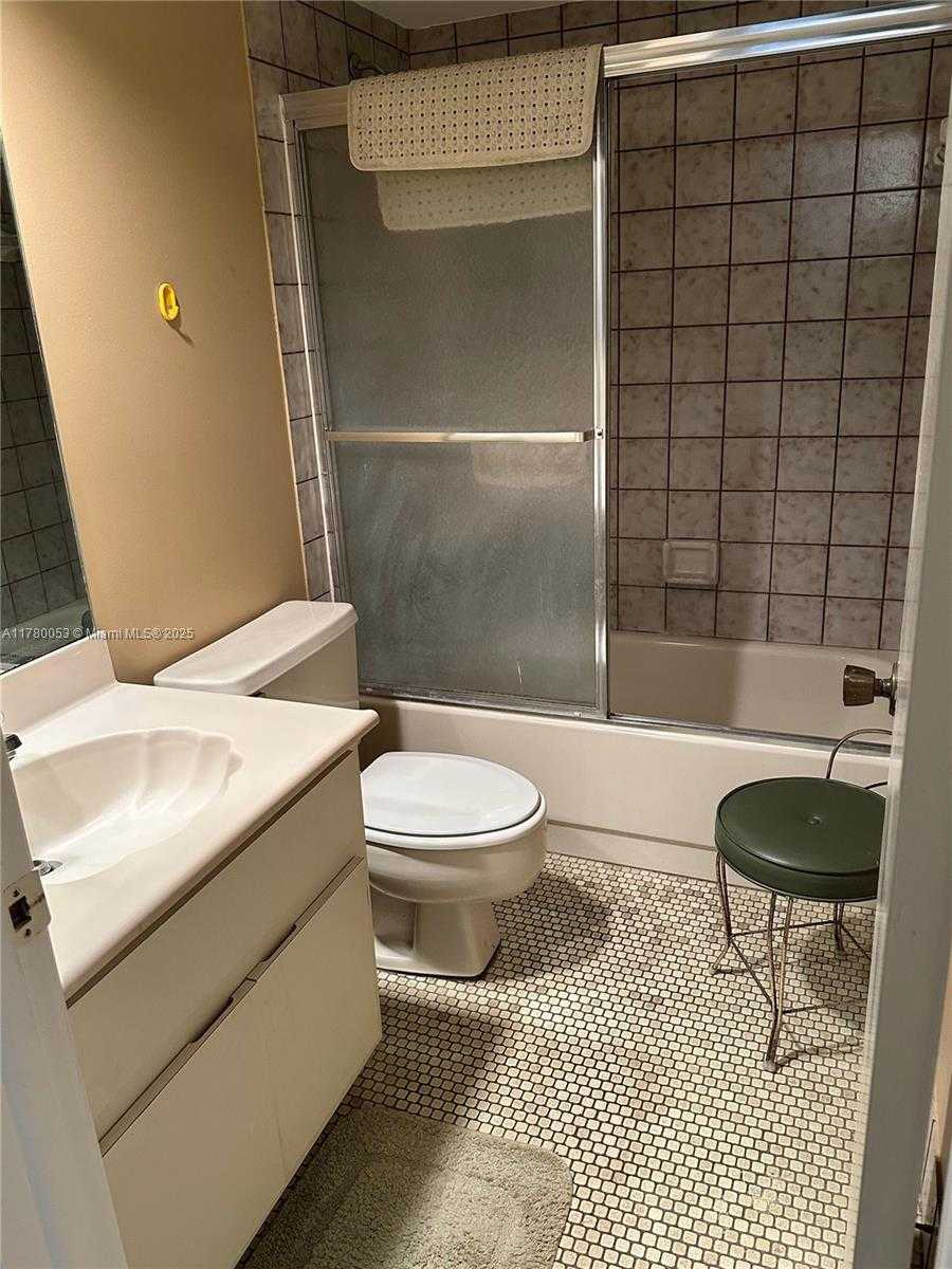 Small Image of 11405 SOUTH WEST 87TH TER, Miami Number 30