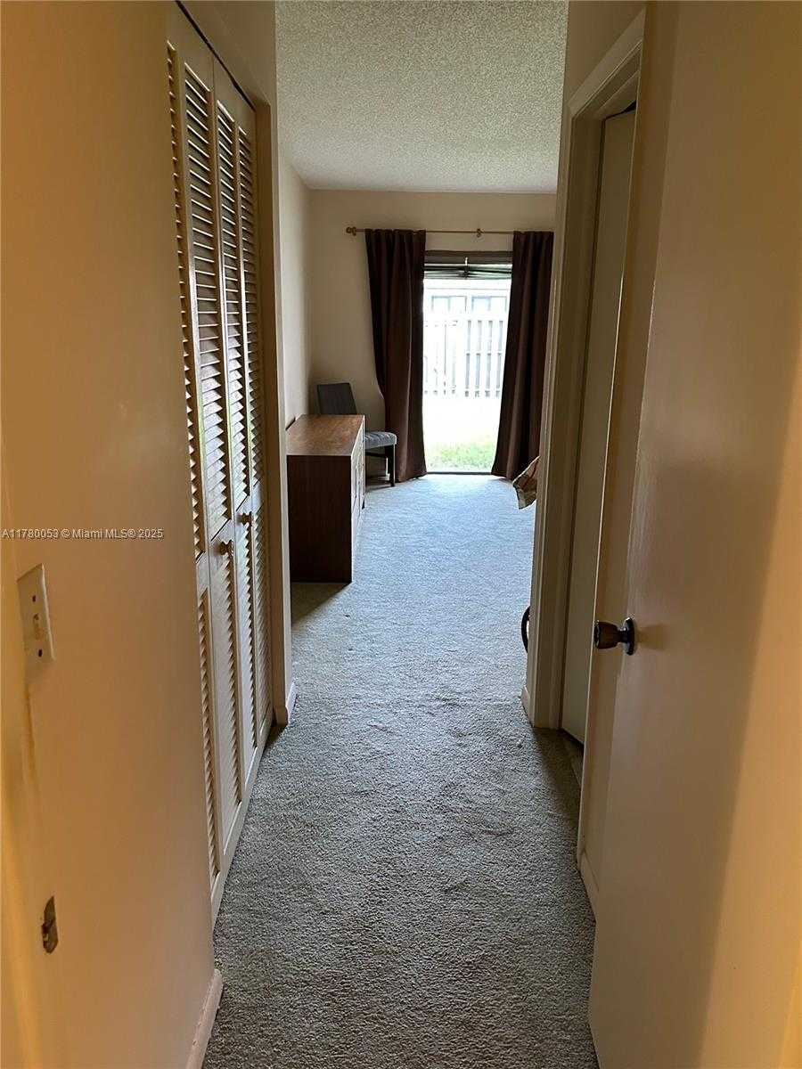 Small Image of 11405 SOUTH WEST 87TH TER, Miami Number 32