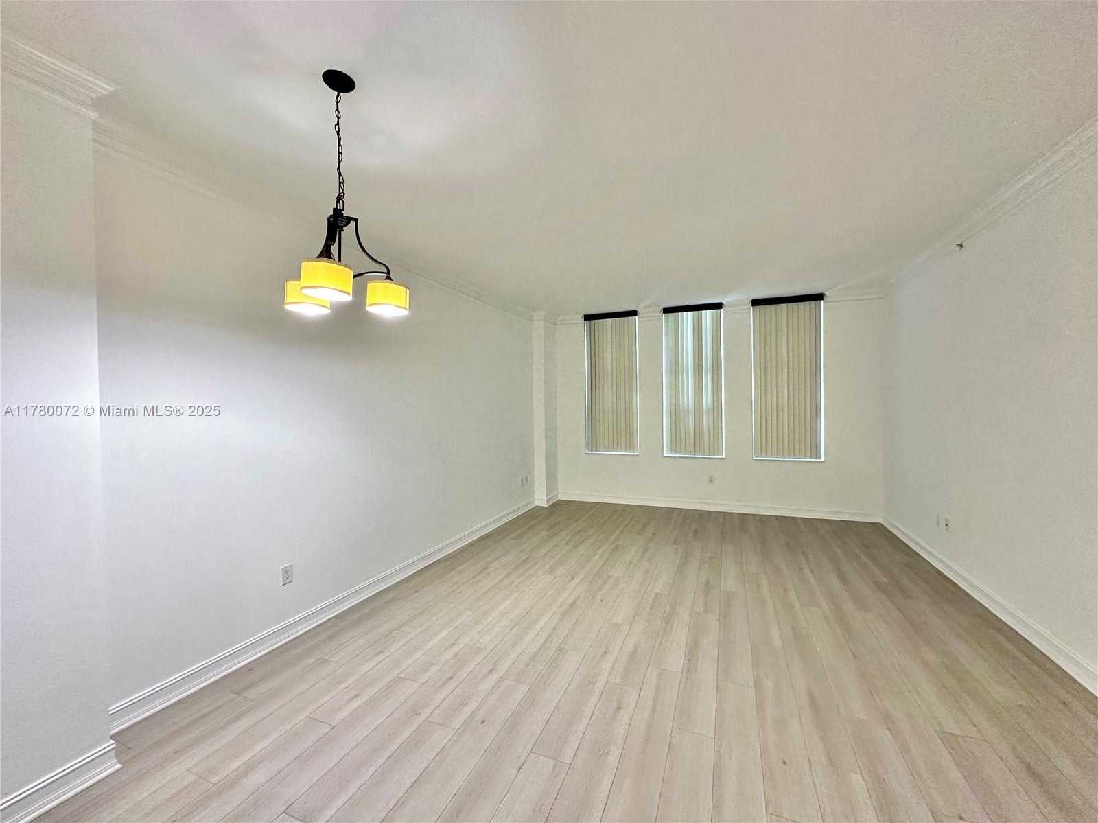 Small Image of 3001 NORTH EAST 185TH ST #336, Aventura Number 11