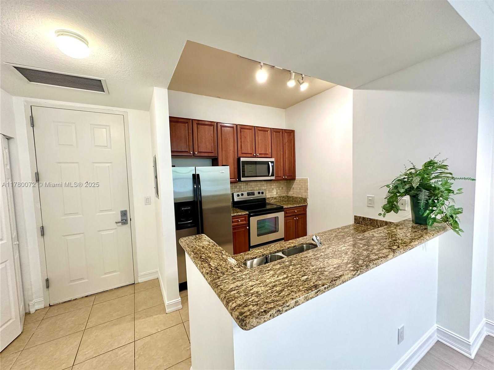 Small Image of 3001 NORTH EAST 185TH ST #336, Aventura Number 4