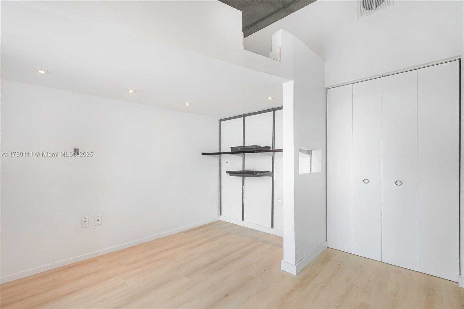 Small Image of 10 SOUTH WEST SOUTH RIVER DR #607, Miami Number 15