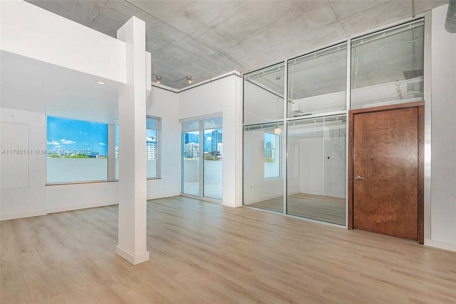 Small Image of 10 SOUTH WEST SOUTH RIVER DR #607, Miami Number 2