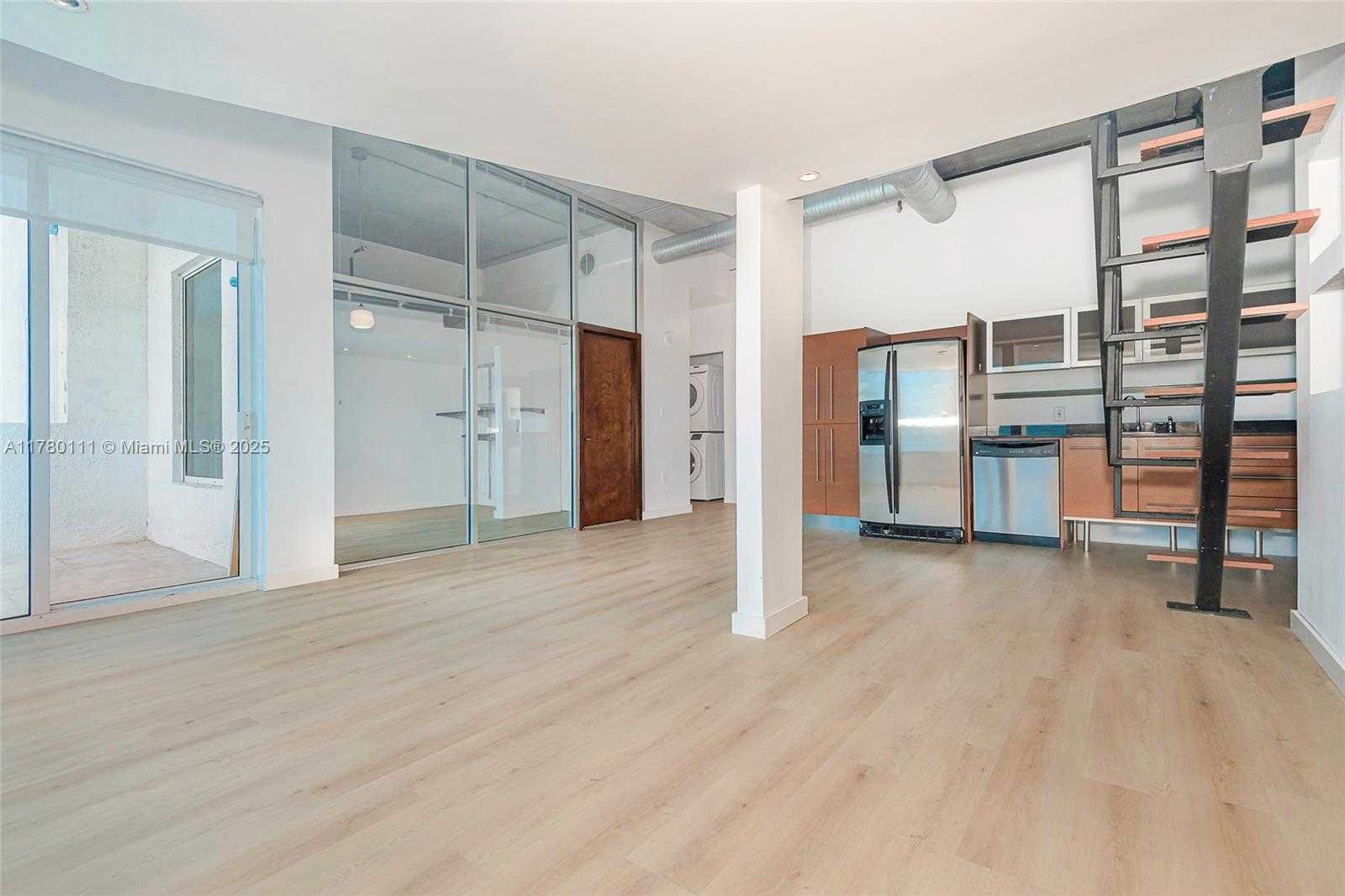 Small Image of 10 SOUTH WEST SOUTH RIVER DR #607, Miami Number 4