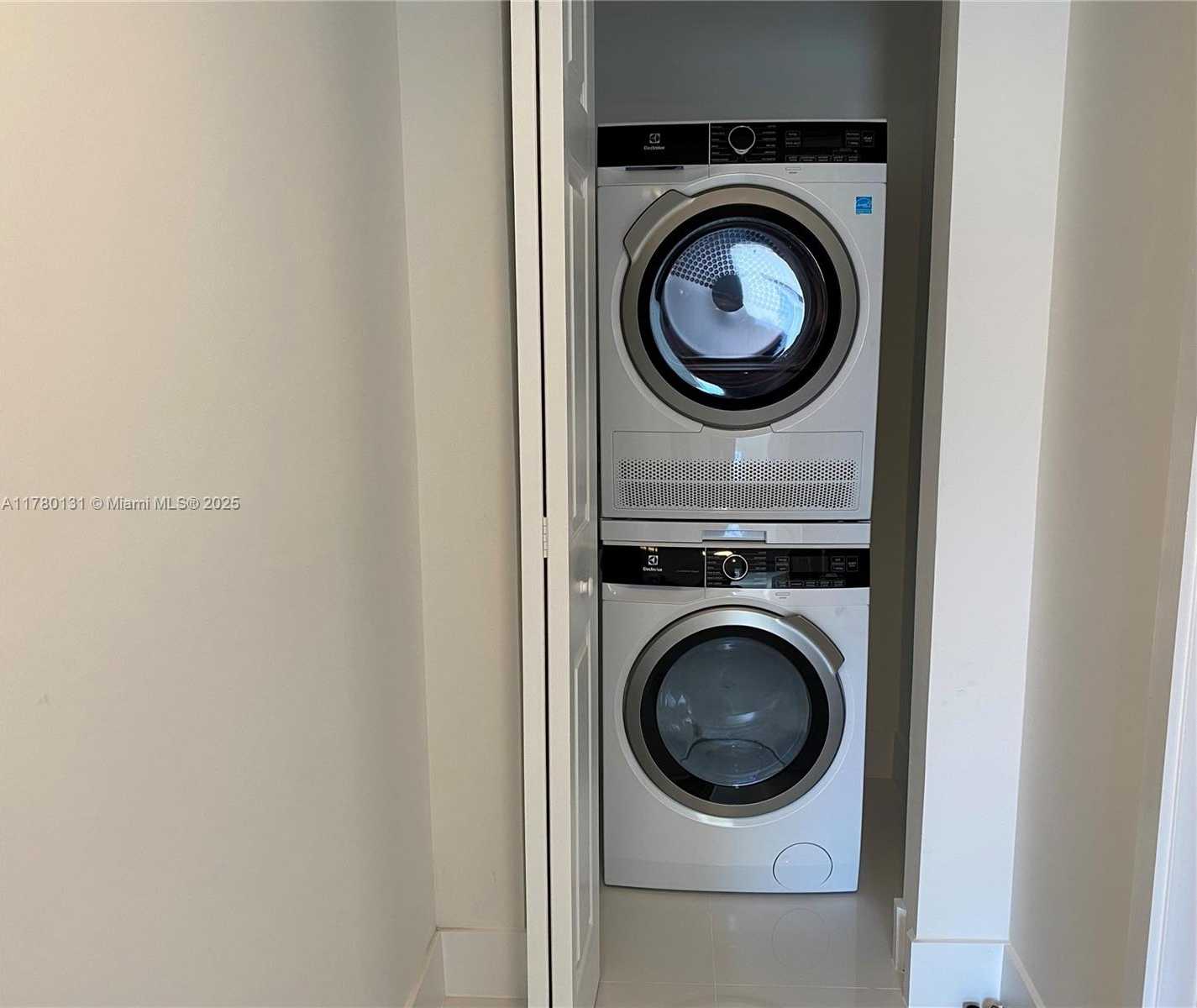 Small Image of 10950 NORTH WEST 82ND ST #420, Doral Number 15