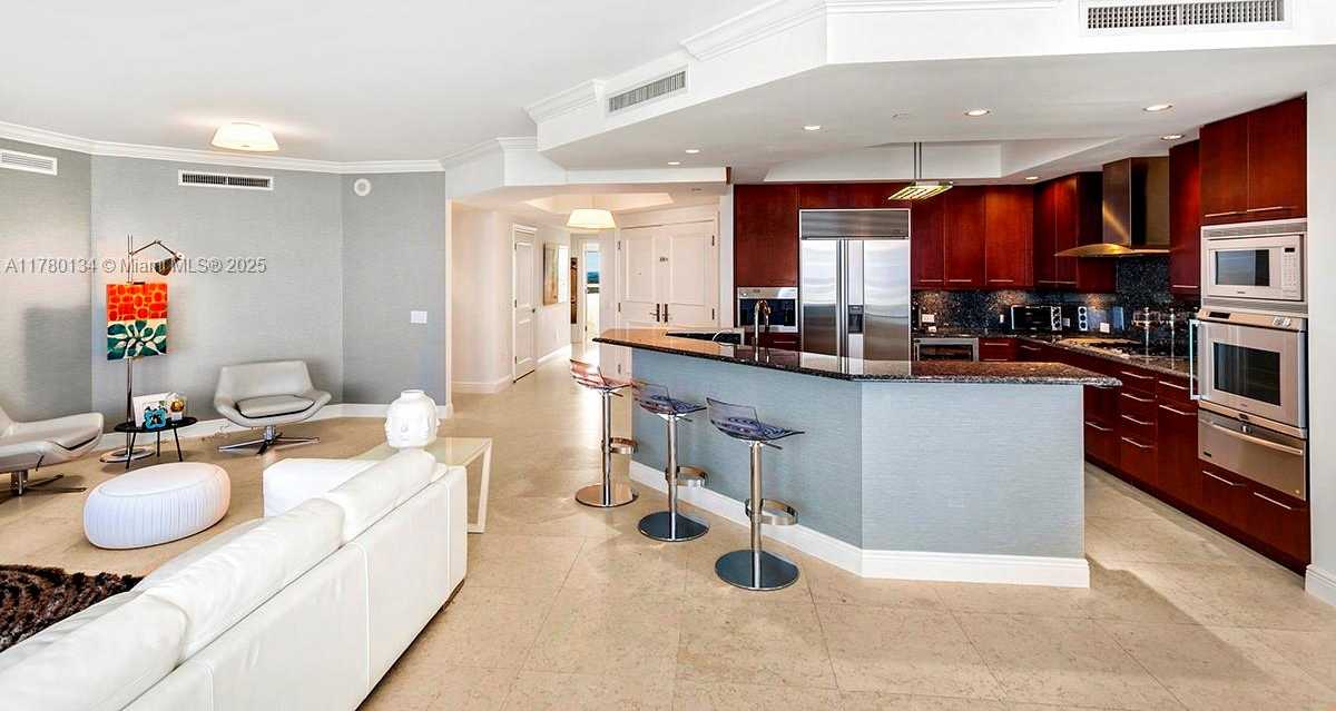 Small Image of 6000 ISLAND BLVD #2204, Aventura Number 5