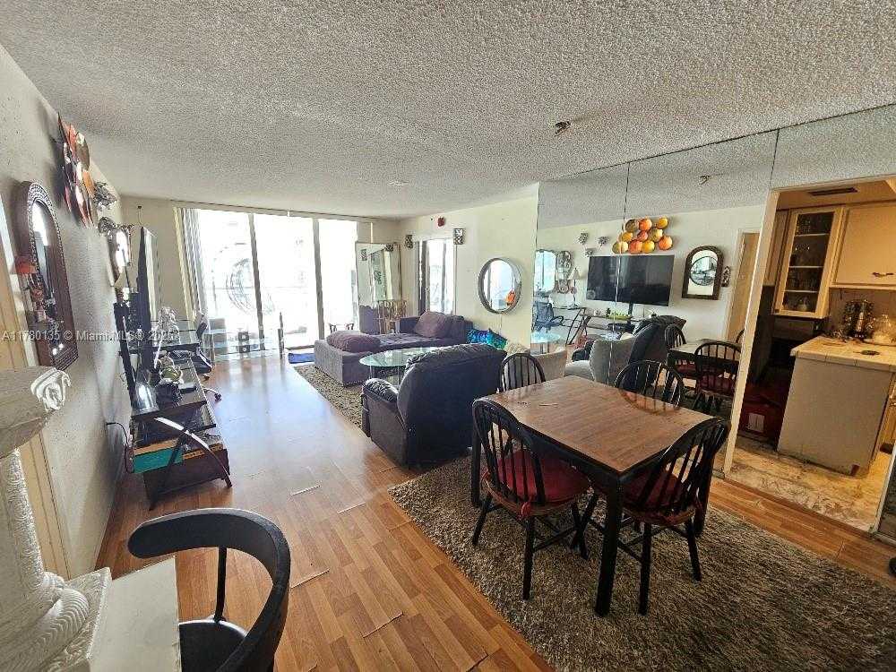 Small Image of 18061 BISCAYNE BLVD #802, Aventura Number 20