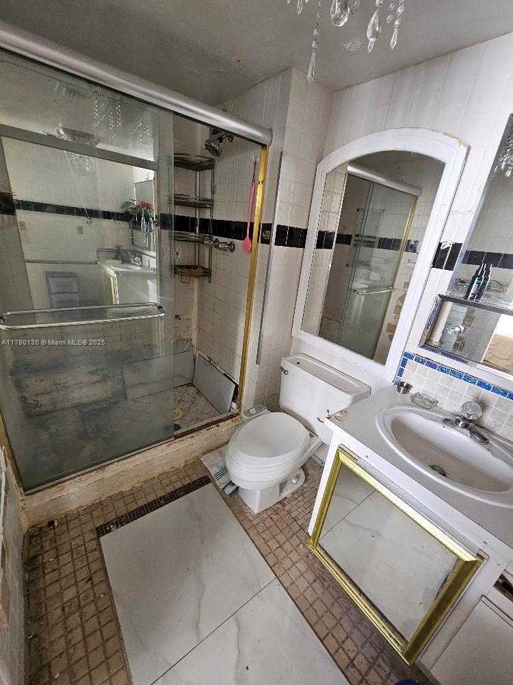 Small Image of 18061 BISCAYNE BLVD #802, Aventura Number 30