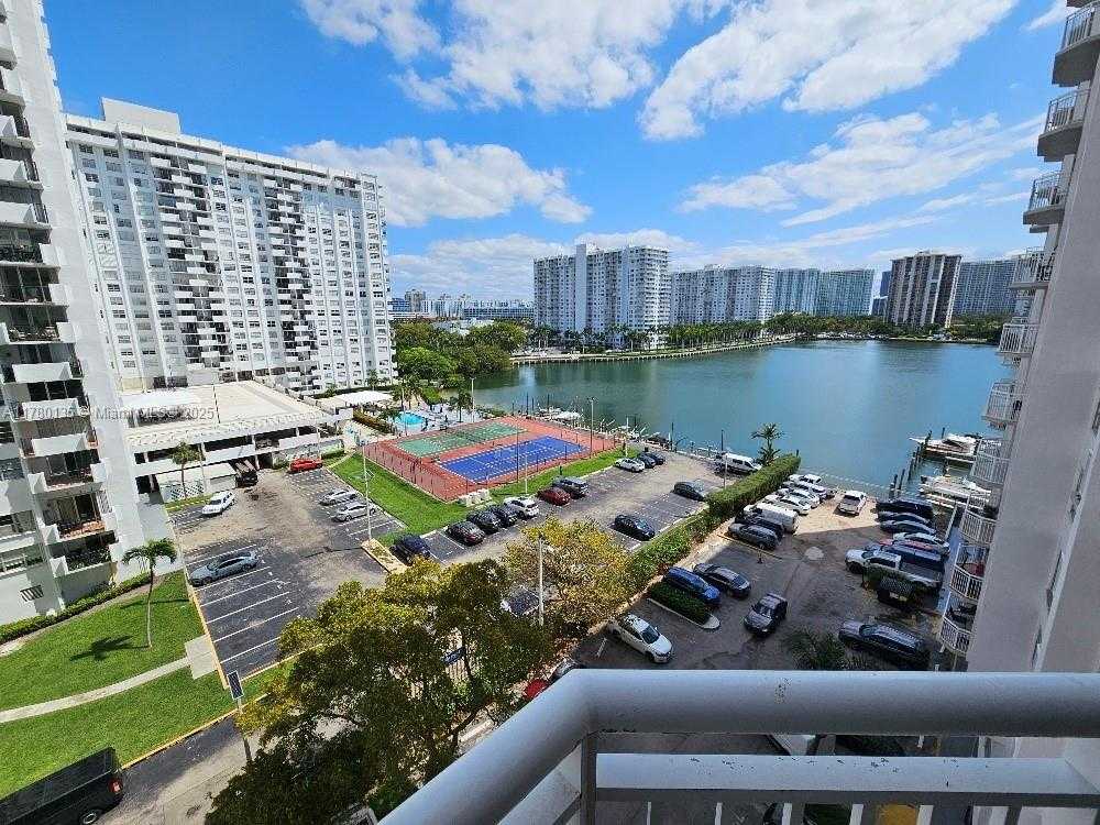 Small Image of 18061 BISCAYNE BLVD #802, Aventura Number 32