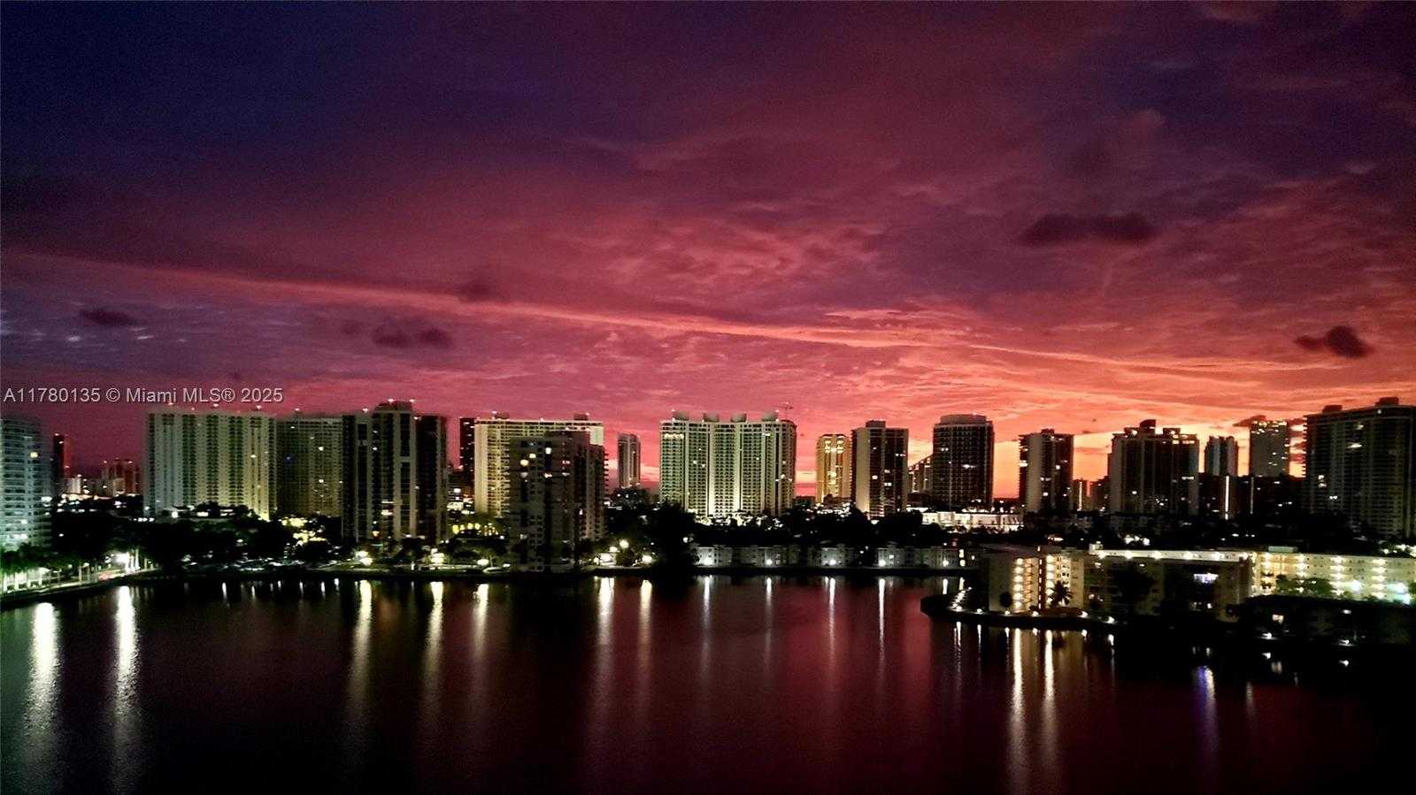 Small Image of 18061 BISCAYNE BLVD #802, Aventura Number 5