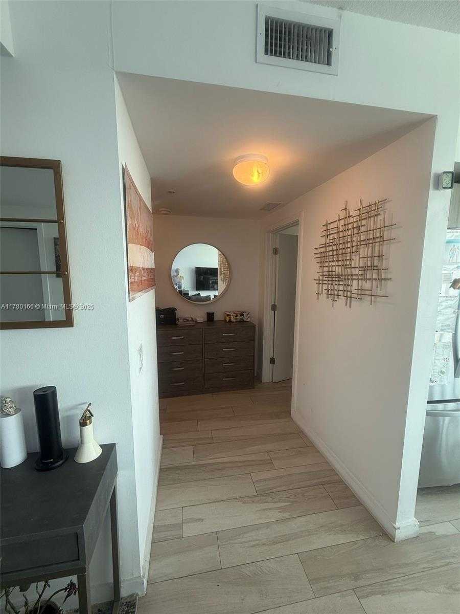 Small Image of 6700 INDIAN CREEK DR #707, Miami Beach Number 18