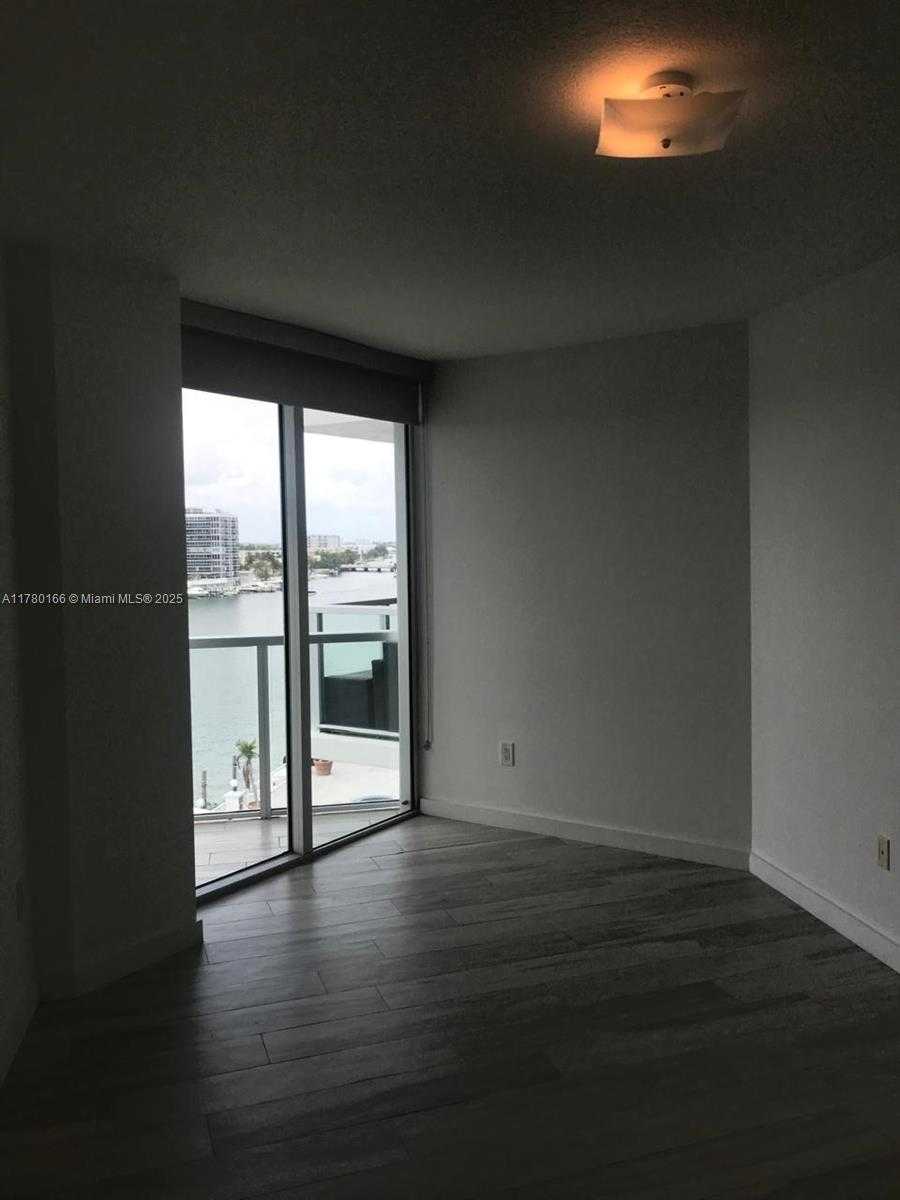 Small Image of 6700 INDIAN CREEK DR #707, Miami Beach Number 19