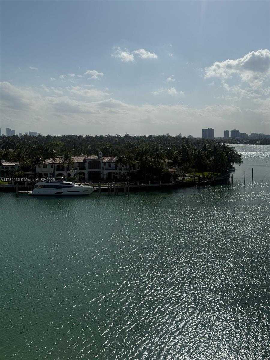 Small Image of 6700 INDIAN CREEK DR #707, Miami Beach Number 26