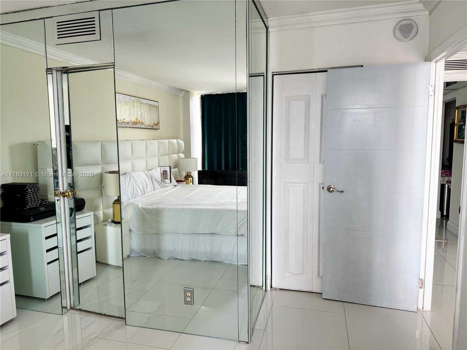 Small Image of 600 THREE ISLANDS BLVD #1118, Hallandale Beach Number 11