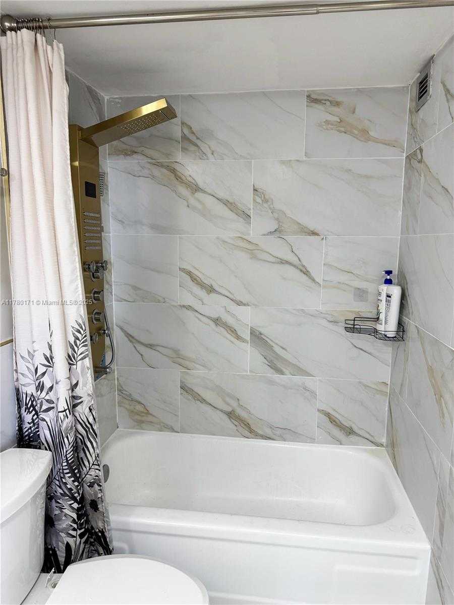 Small Image of 600 THREE ISLANDS BLVD #1118, Hallandale Beach Number 13
