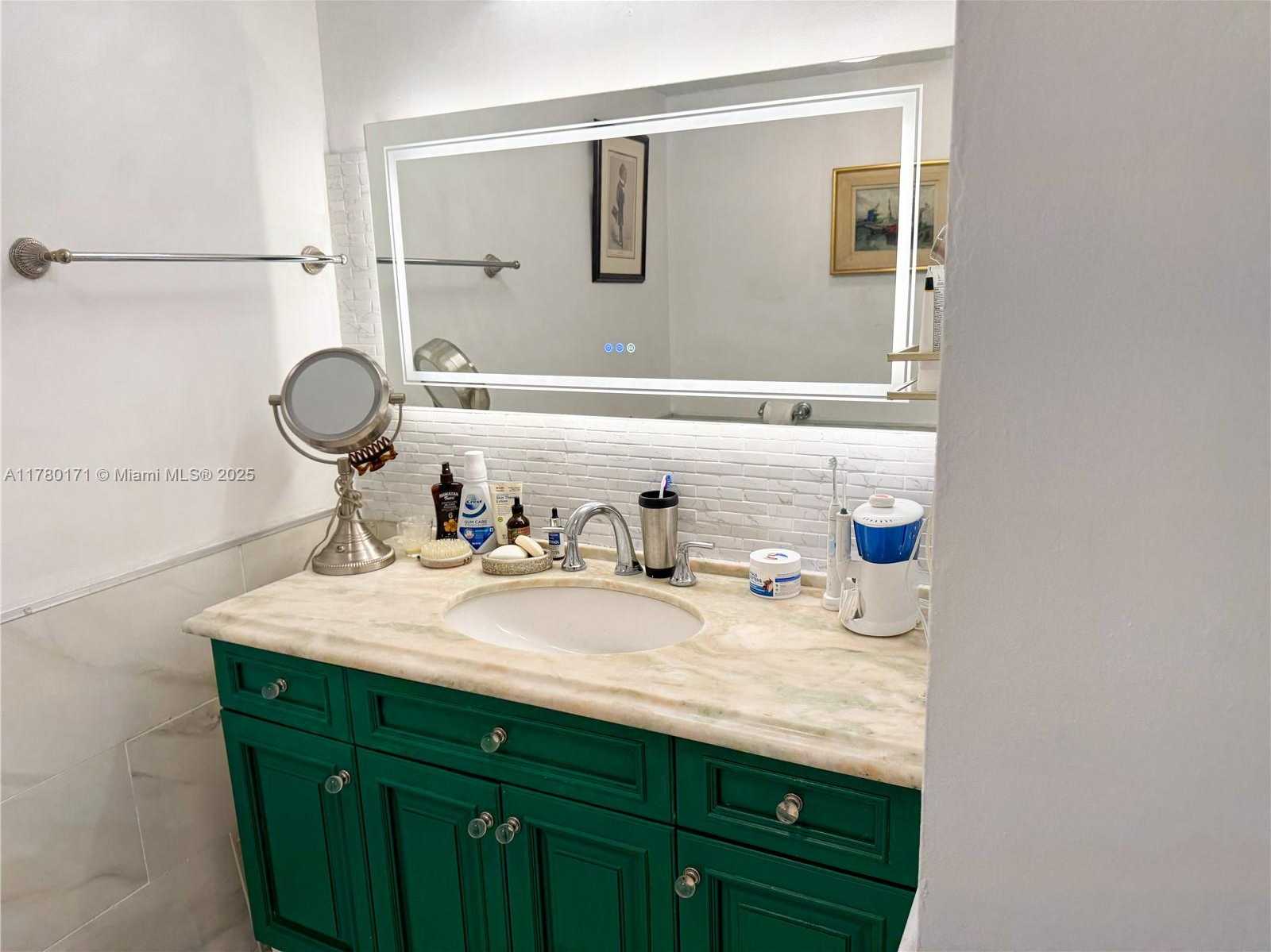 Small Image of 600 THREE ISLANDS BLVD #1118, Hallandale Beach Number 18