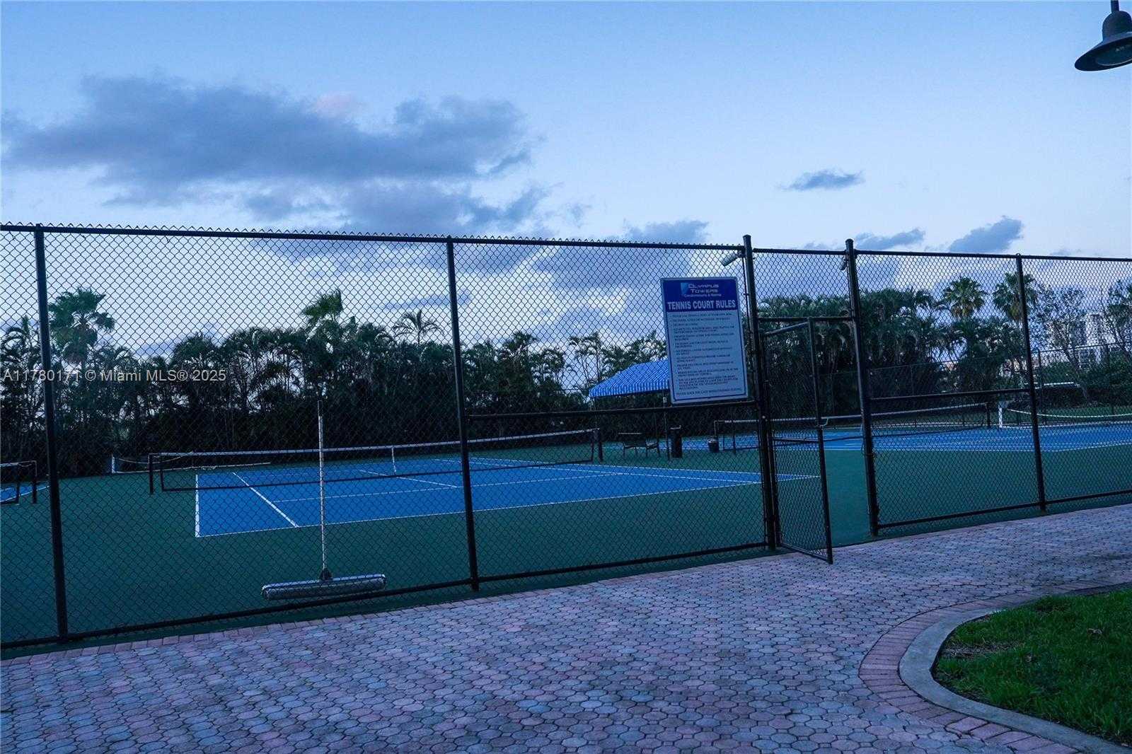 Small Image of 600 THREE ISLANDS BLVD #1118, Hallandale Beach Number 21
