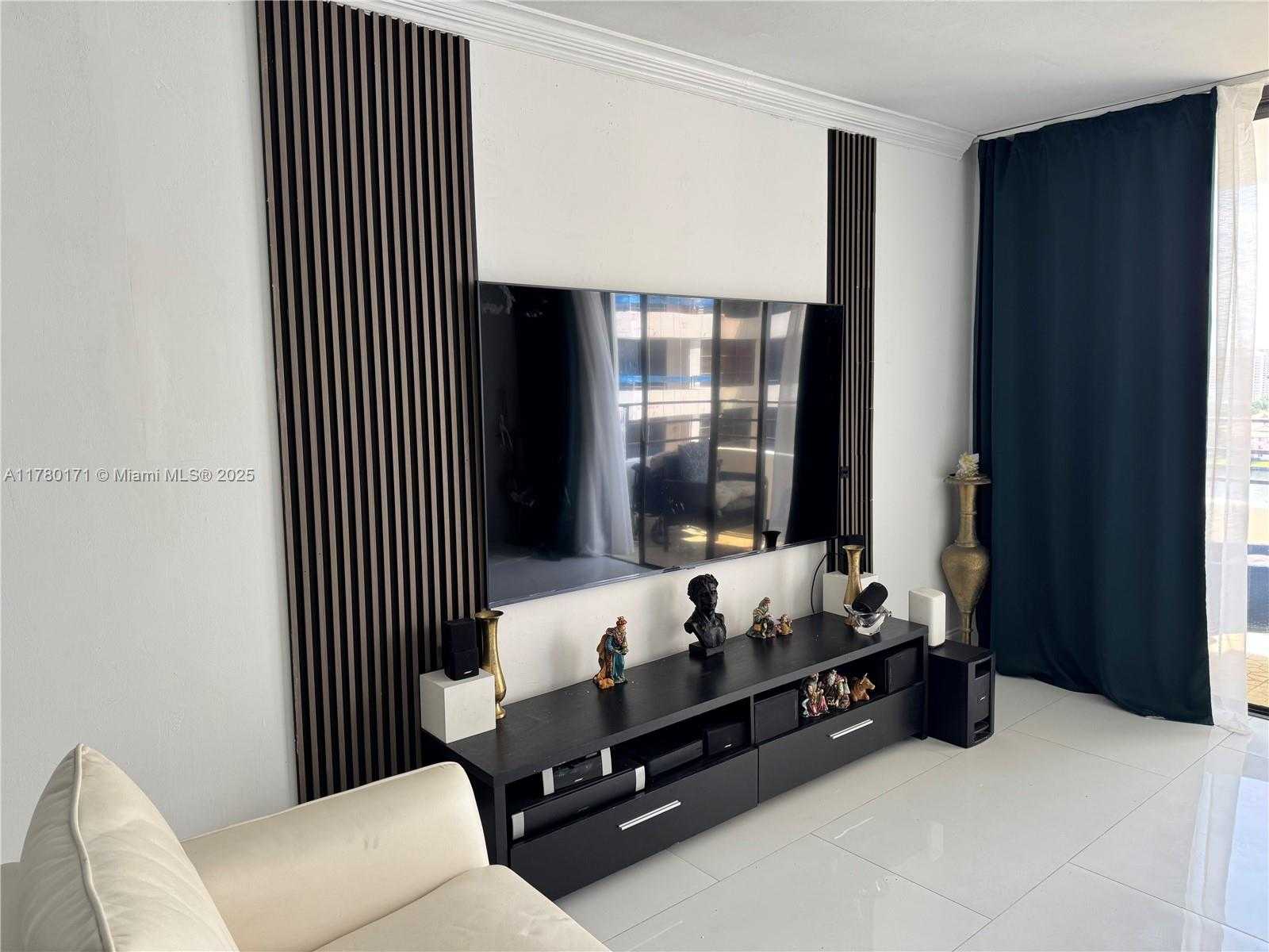 Small Image of 600 THREE ISLANDS BLVD #1118, Hallandale Beach Number 9