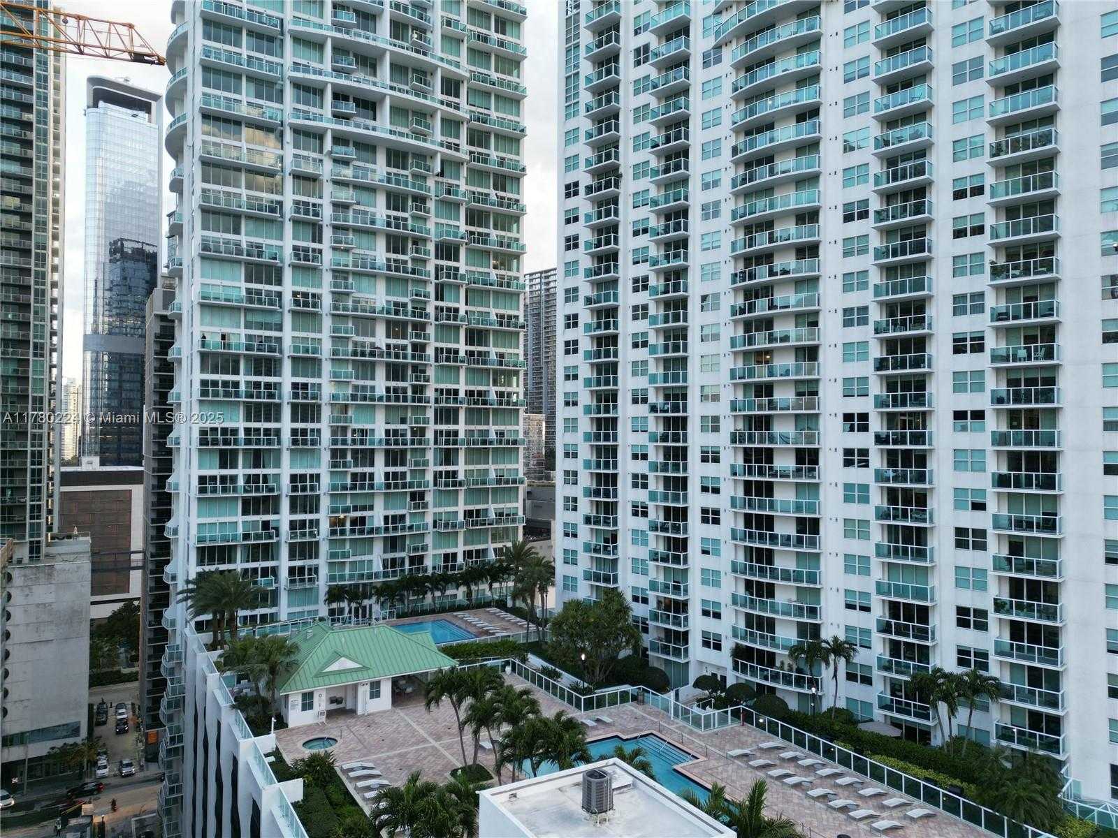 Small Image of 41 SOUTH EAST 5TH ST #406, Miami Number 13