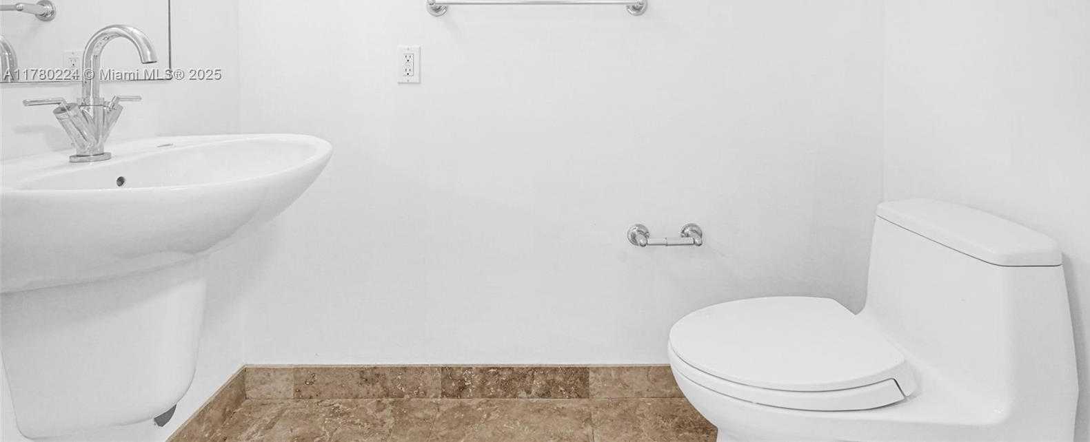 Small Image of 41 SOUTH EAST 5TH ST #406, Miami Number 18