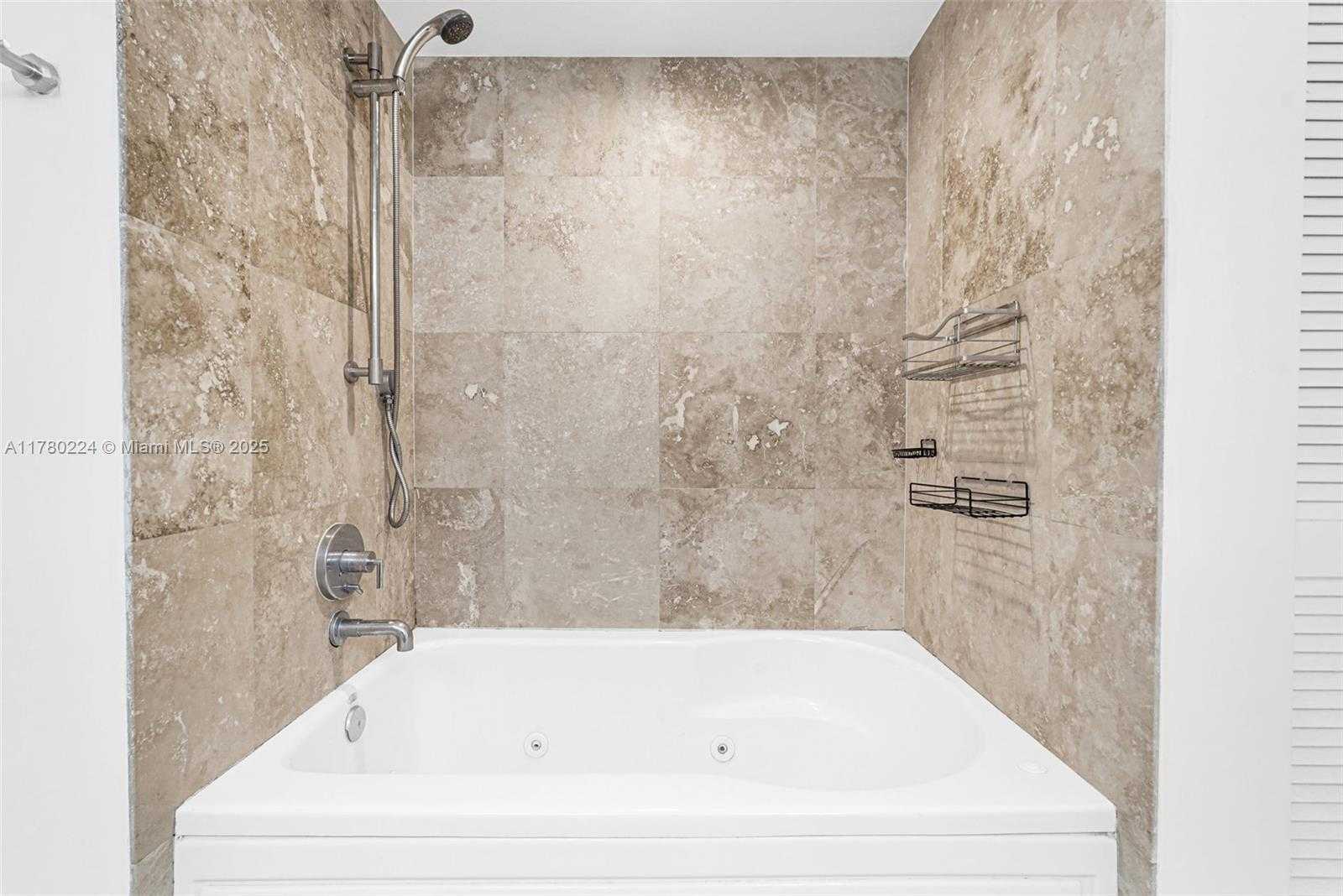 Small Image of 41 SOUTH EAST 5TH ST #406, Miami Number 19