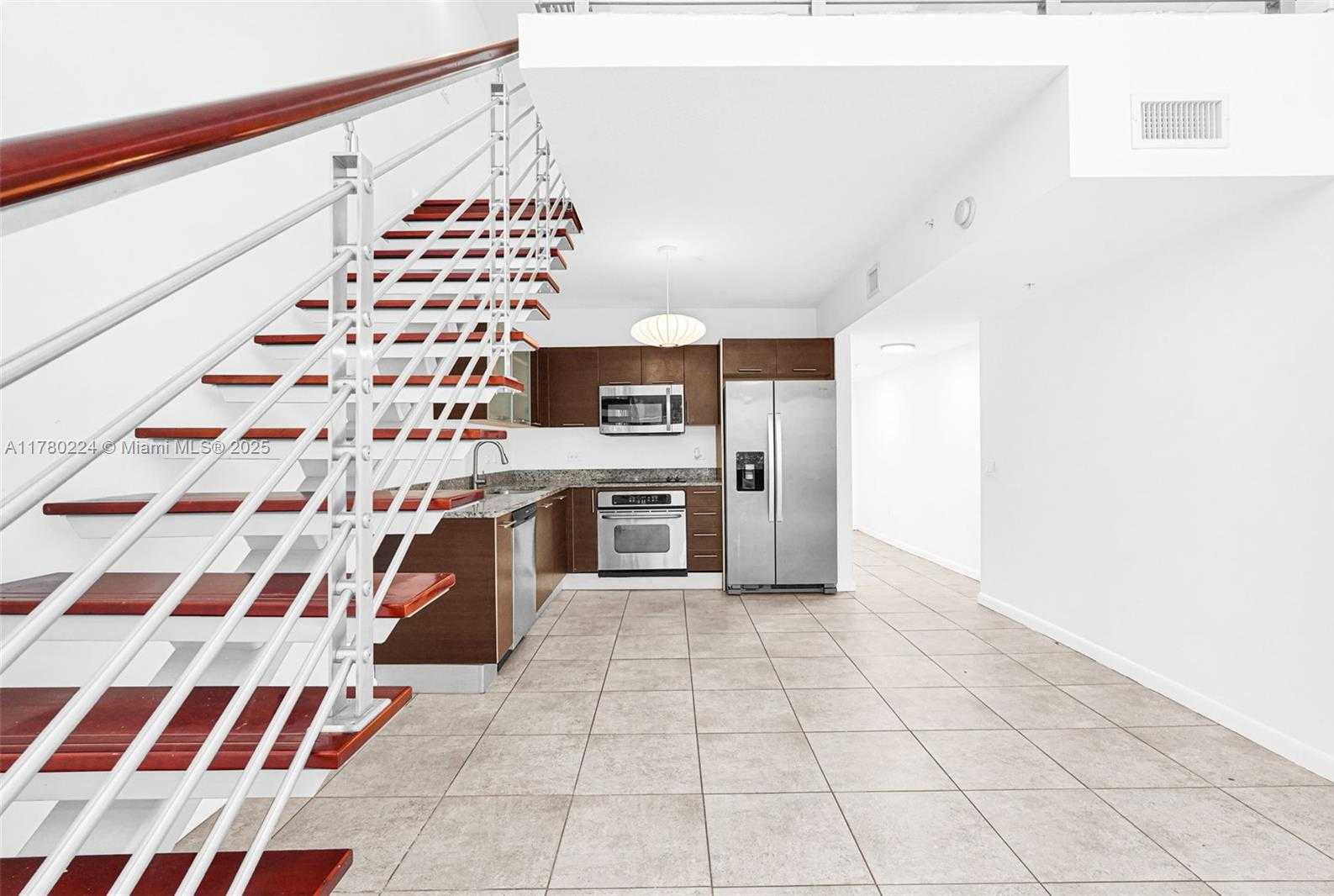 Small Image of 41 SOUTH EAST 5TH ST #406, Miami Number 40