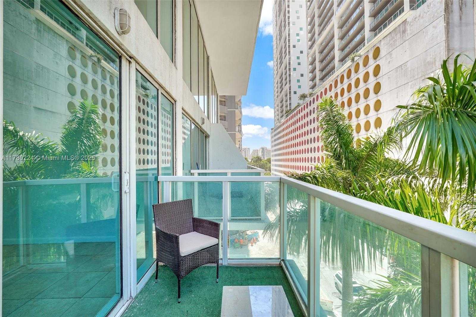 Small Image of 41 SOUTH EAST 5TH ST #406, Miami Number 41