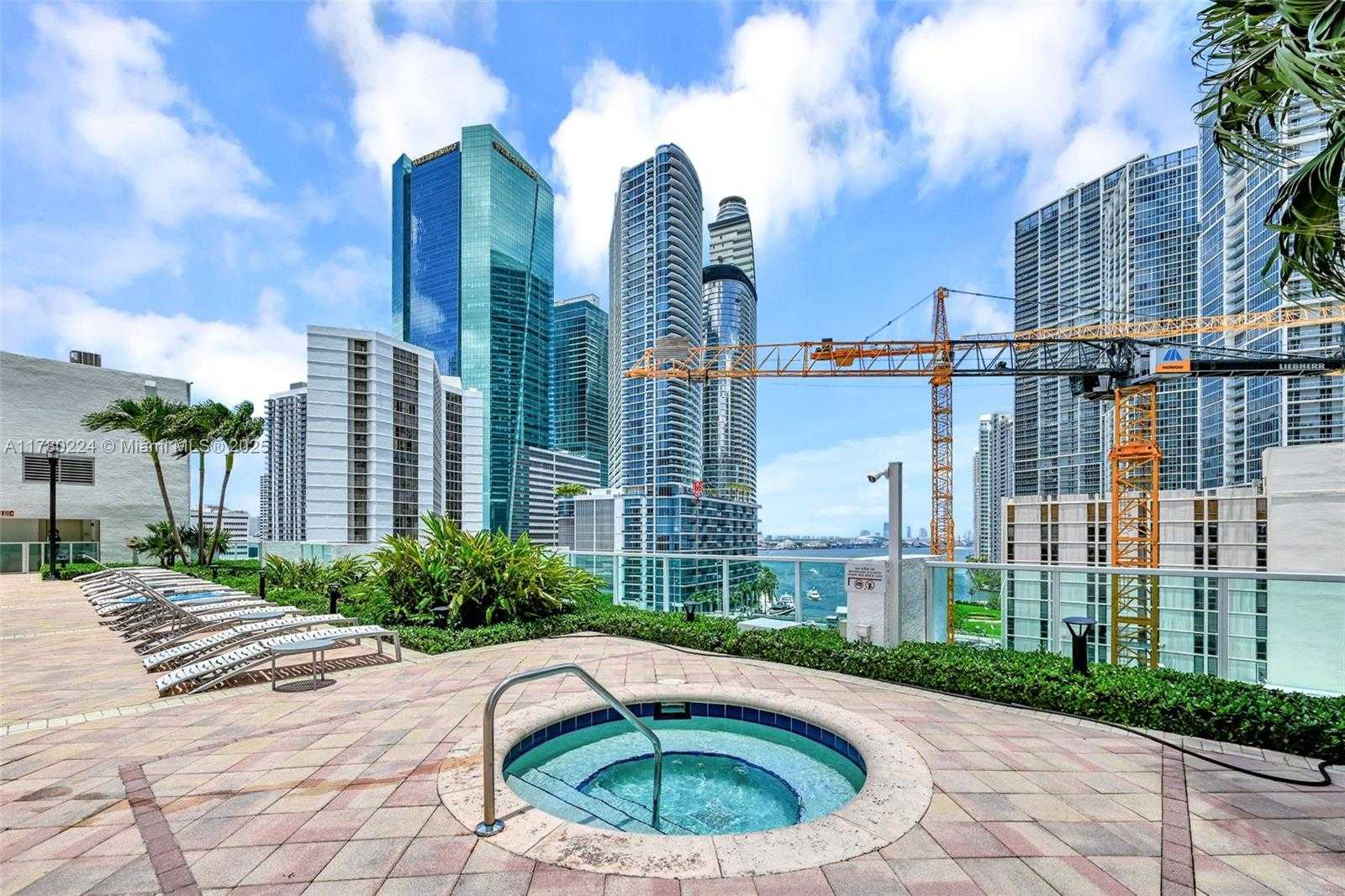Small Image of 41 SOUTH EAST 5TH ST #406, Miami Number 60