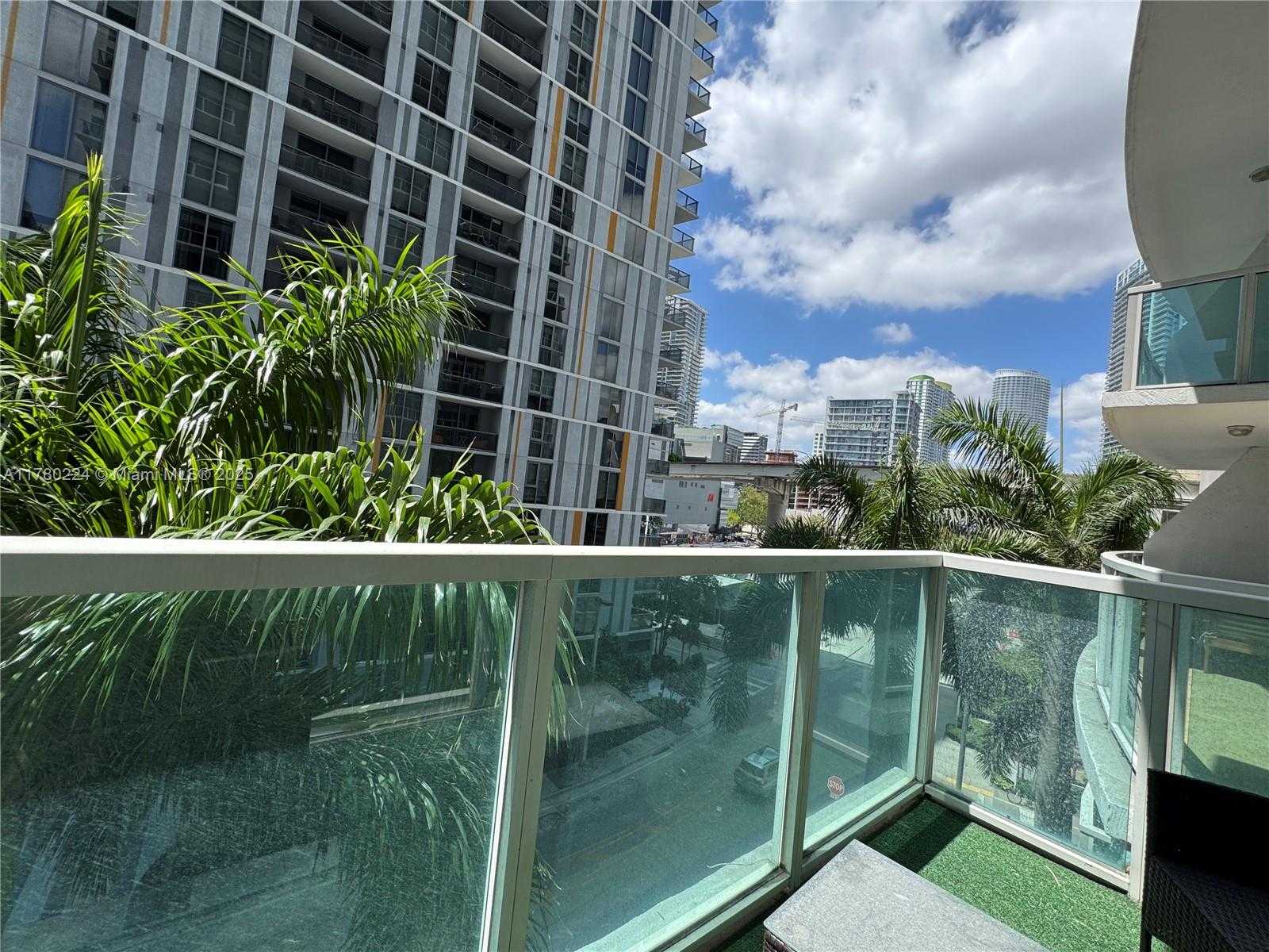 Small Image of 41 SOUTH EAST 5TH ST #406, Miami Number 7
