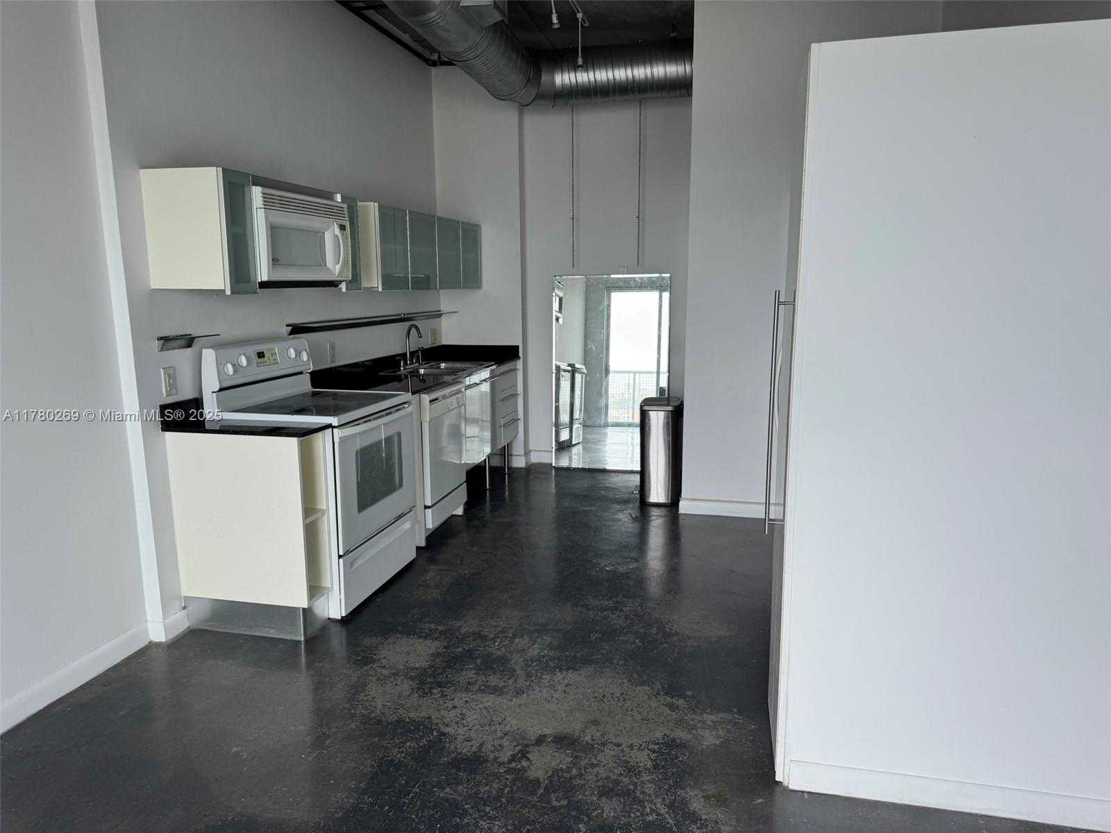 Small Image of 10 SOUTH WEST SOUTH RIVER DR #812, Miami Number 5