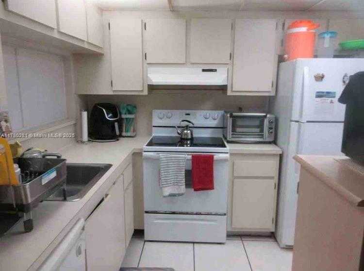 Small Image of 3601 SOUTH WEST 117TH AVE #9-301, Miami Number 4