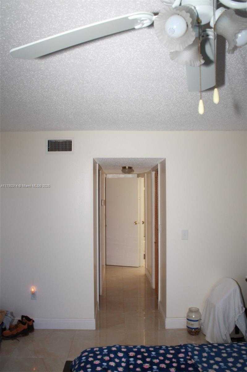 Small Image of 1810 SOUTH WEST 81ST AVE #2412, North Lauderdale Number 8