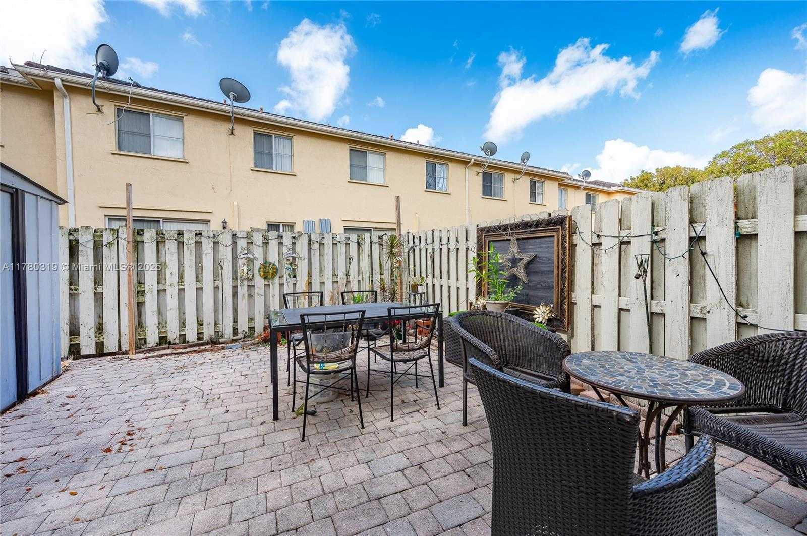 Small Image of 6940 NORTH WEST 177TH ST #103, Hialeah Number 18