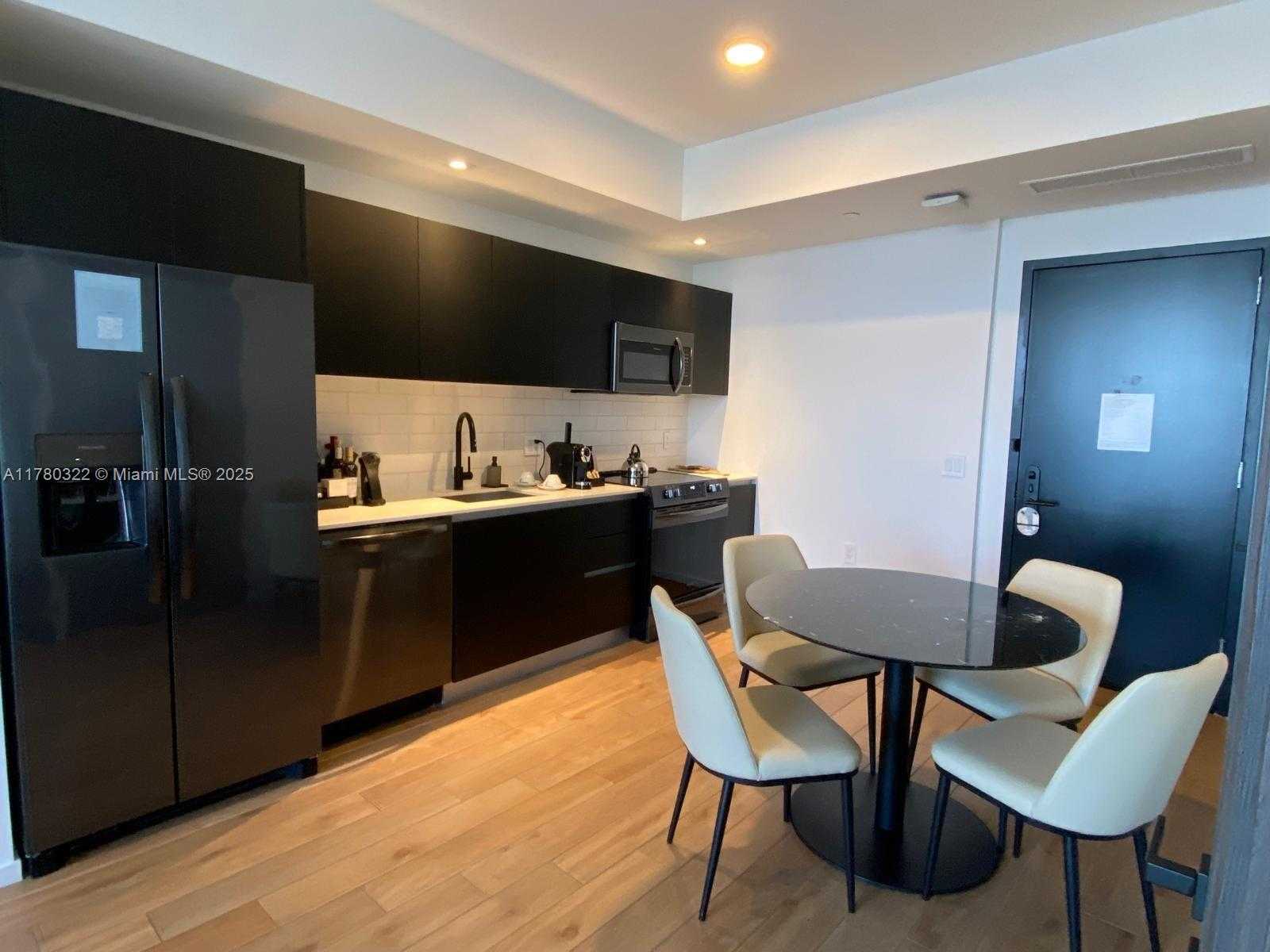 Small Image of 398 NORTH EAST 5TH ST #2910, Miami Number 3