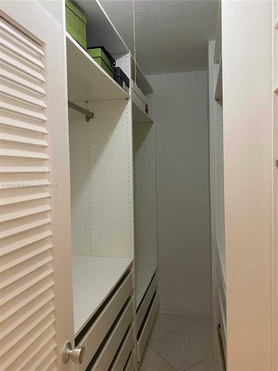 Small Image of 10185 COLLINS AVE #1402, Bal Harbour Number 12