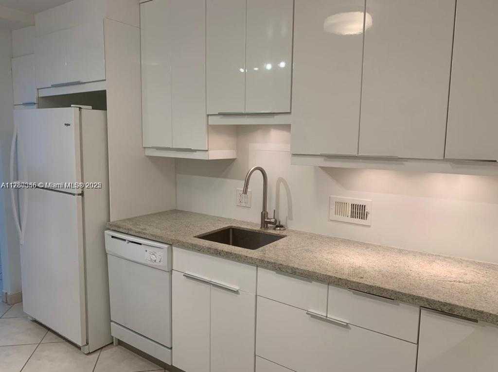 Small Image of 10185 COLLINS AVE #1402, Bal Harbour Number 4