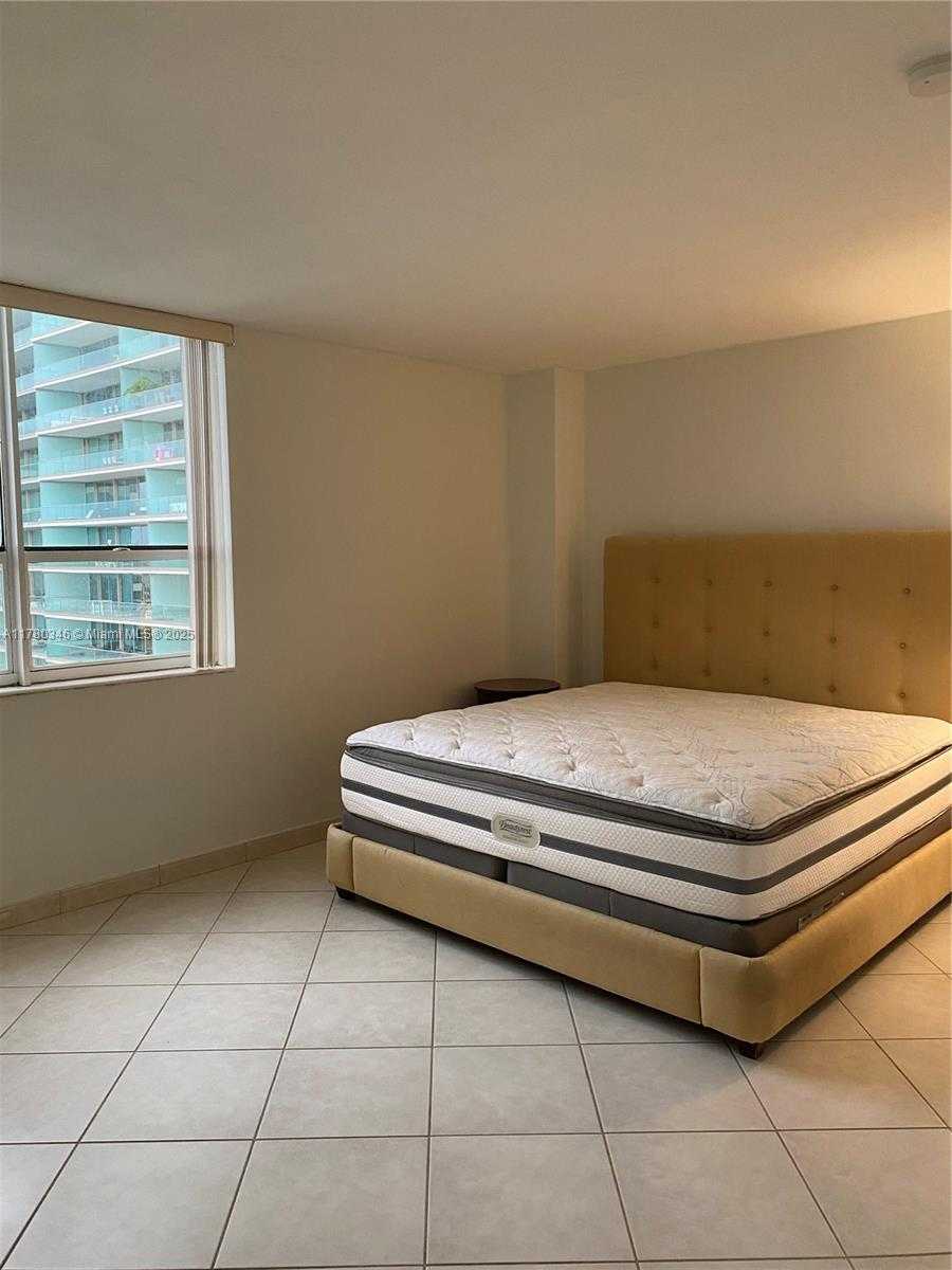Small Image of 10185 COLLINS AVE #1402, Bal Harbour Number 8