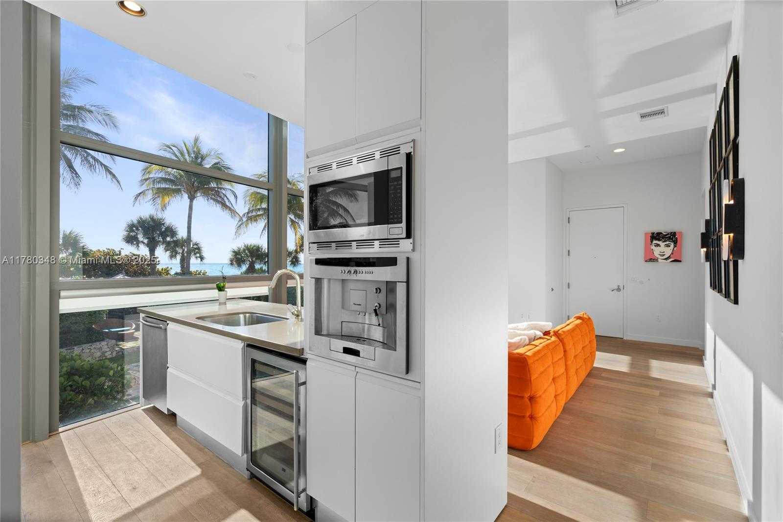 Small Image of 5875 COLLINS AVE #201, Miami Beach Number 12