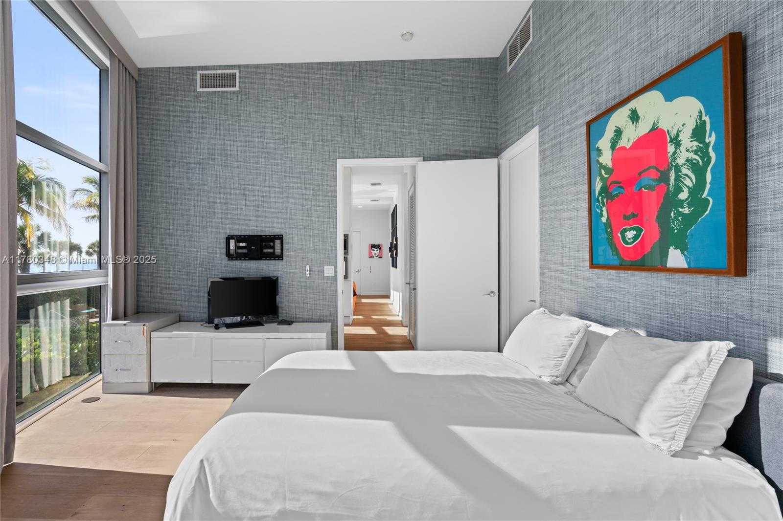 Small Image of 5875 COLLINS AVE #201, Miami Beach Number 16