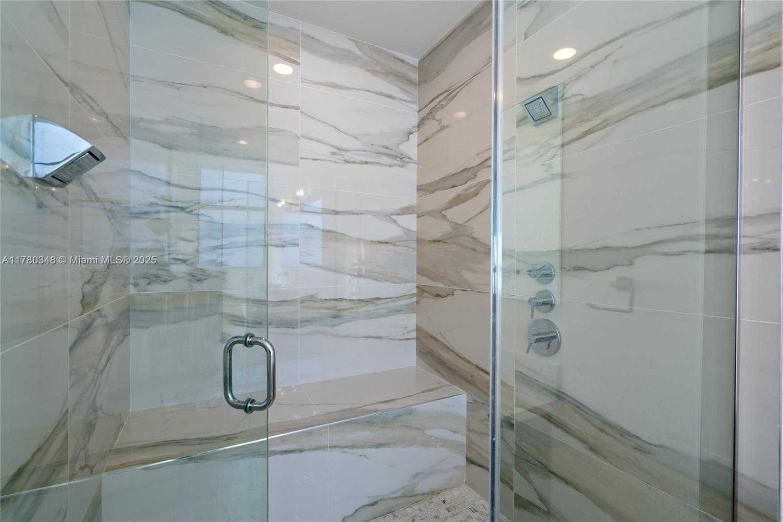 Small Image of 5875 COLLINS AVE #201, Miami Beach Number 18