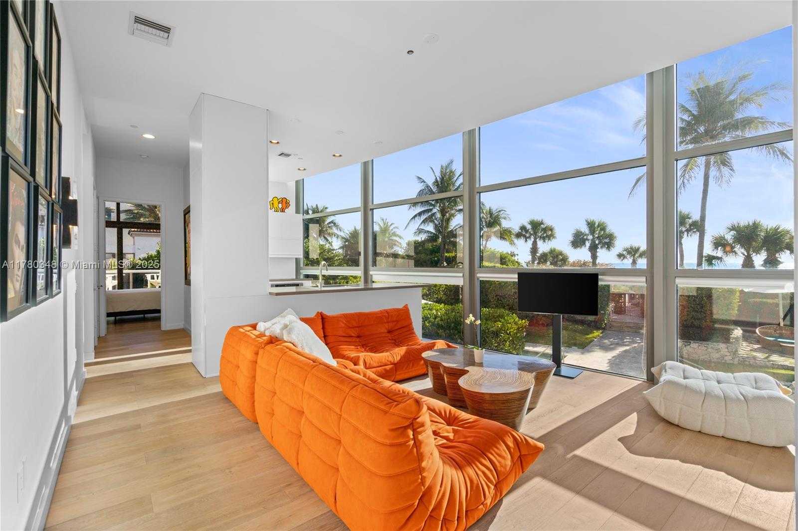Small Image of 5875 COLLINS AVE #201, Miami Beach Number 3