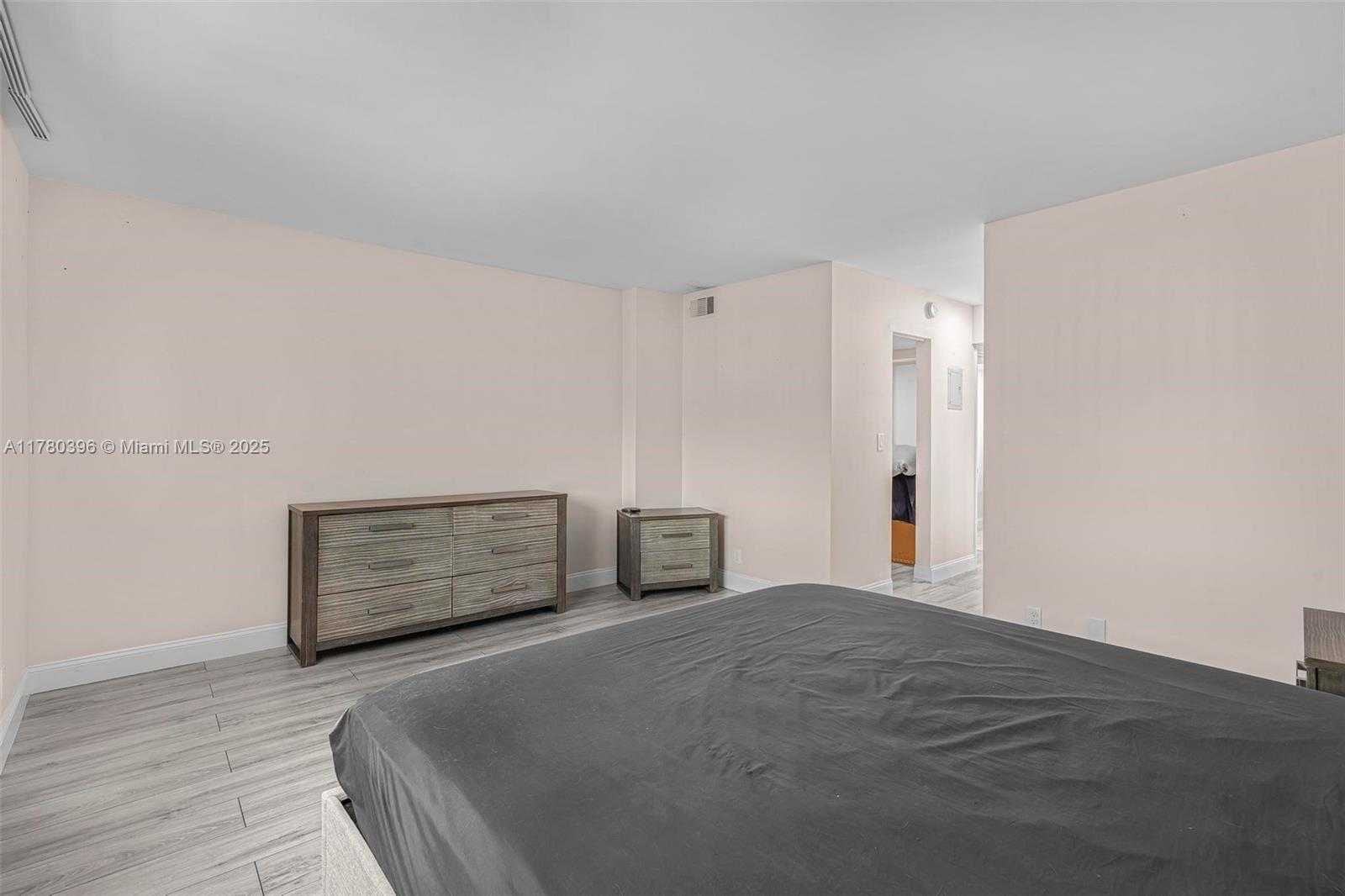 Small Image of 609 NORTH EAST 14TH AVE #603, Hallandale Beach Number 21