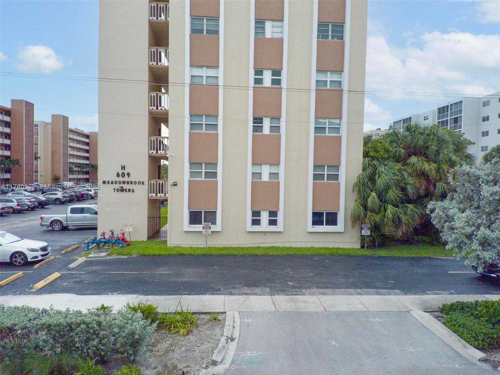 Small Image of 609 NORTH EAST 14TH AVE #603, Hallandale Beach Number 46