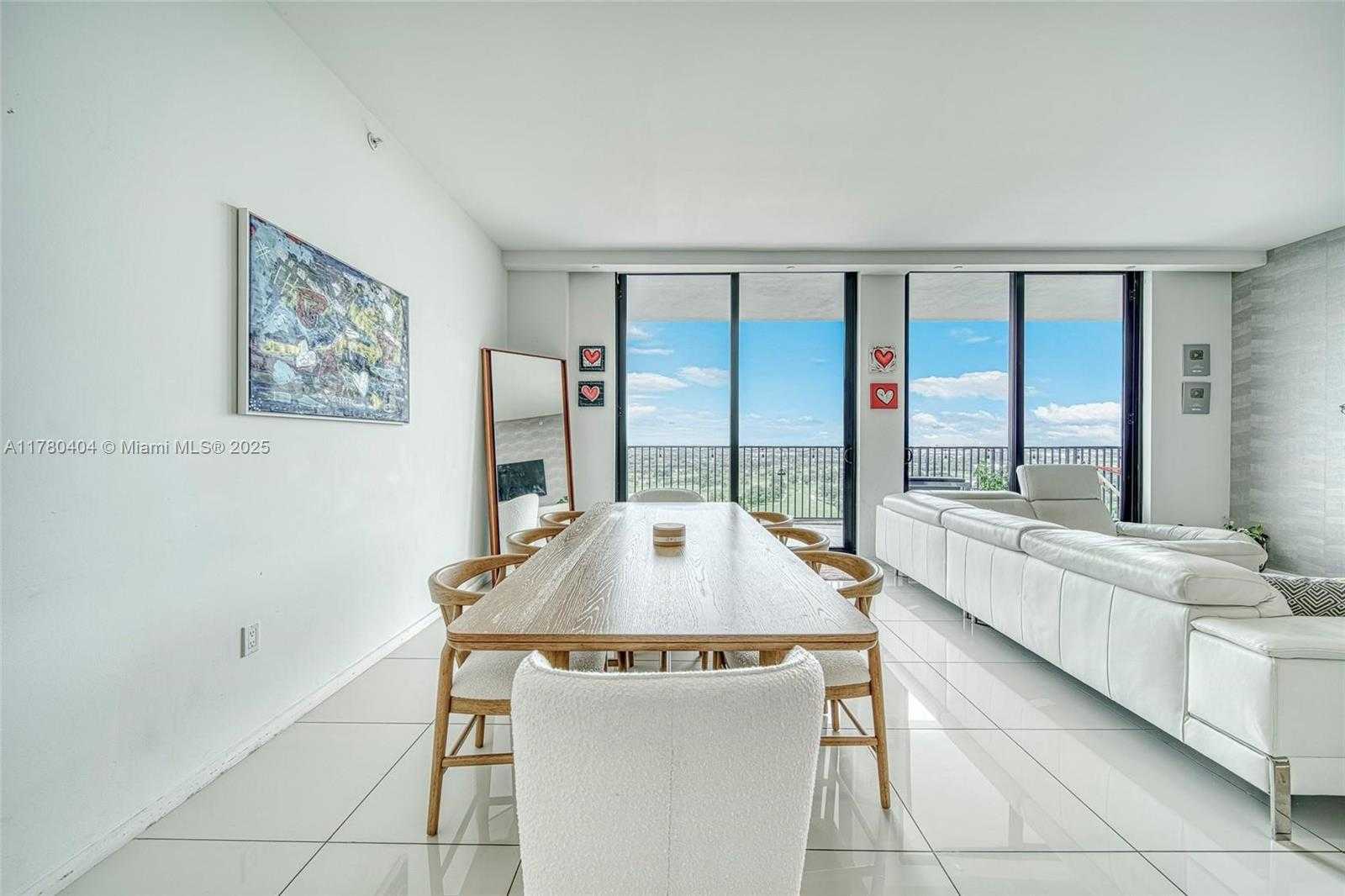 Small Image of 5252 NORTH WEST 85TH AVE #PH2002, Doral Number 4