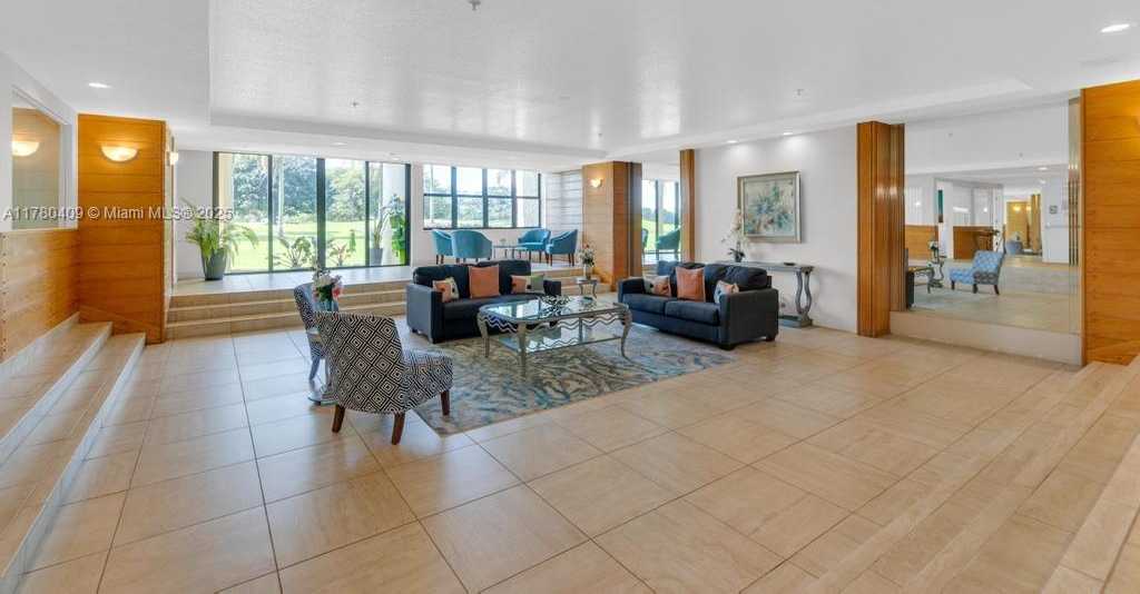 Small Image of 16300 GOLF CLUB RD #401, Weston Number 33