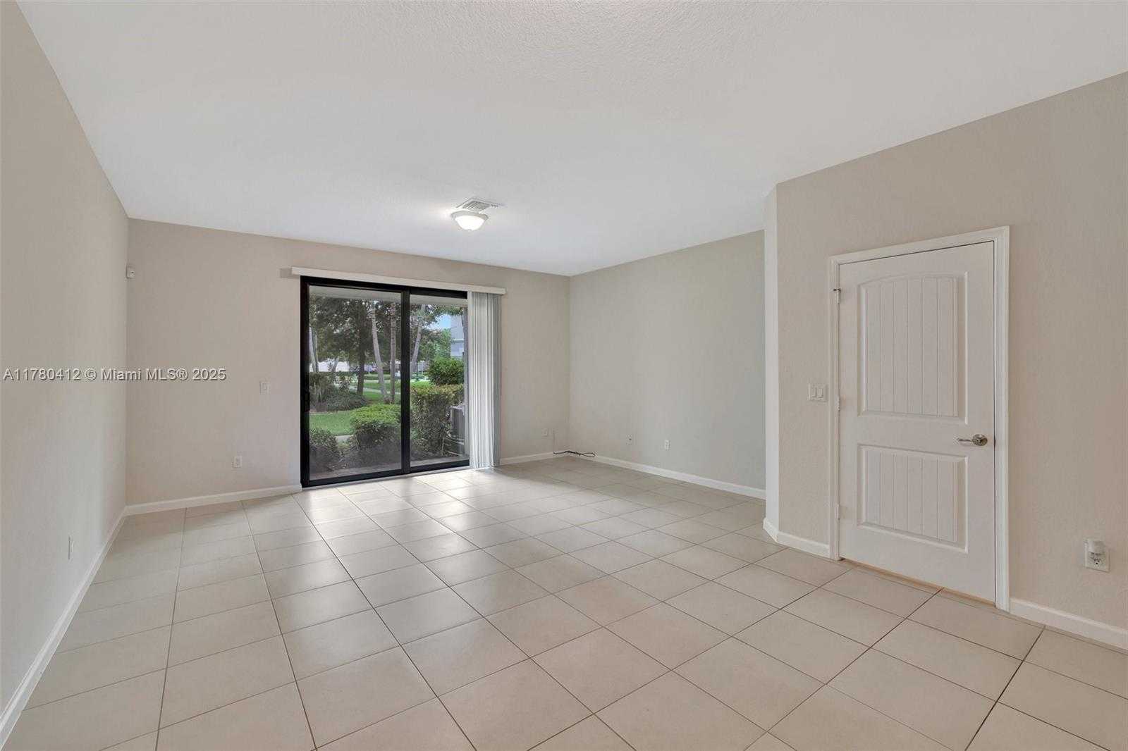 Small Image of 4208 NORTH DIXIE HWY #23, Oakland Park Number 11