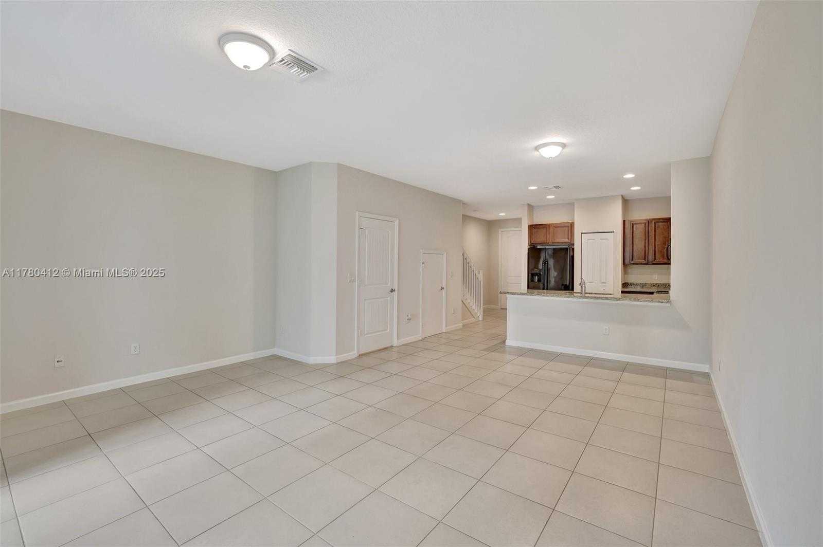 Small Image of 4208 NORTH DIXIE HWY #23, Oakland Park Number 12