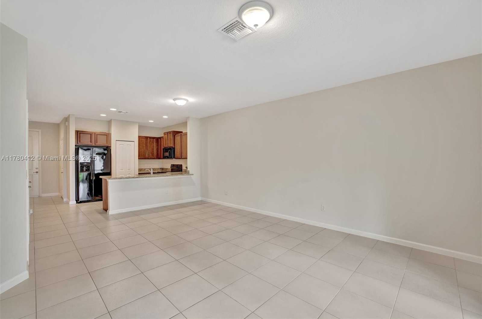 Small Image of 4208 NORTH DIXIE HWY #23, Oakland Park Number 13