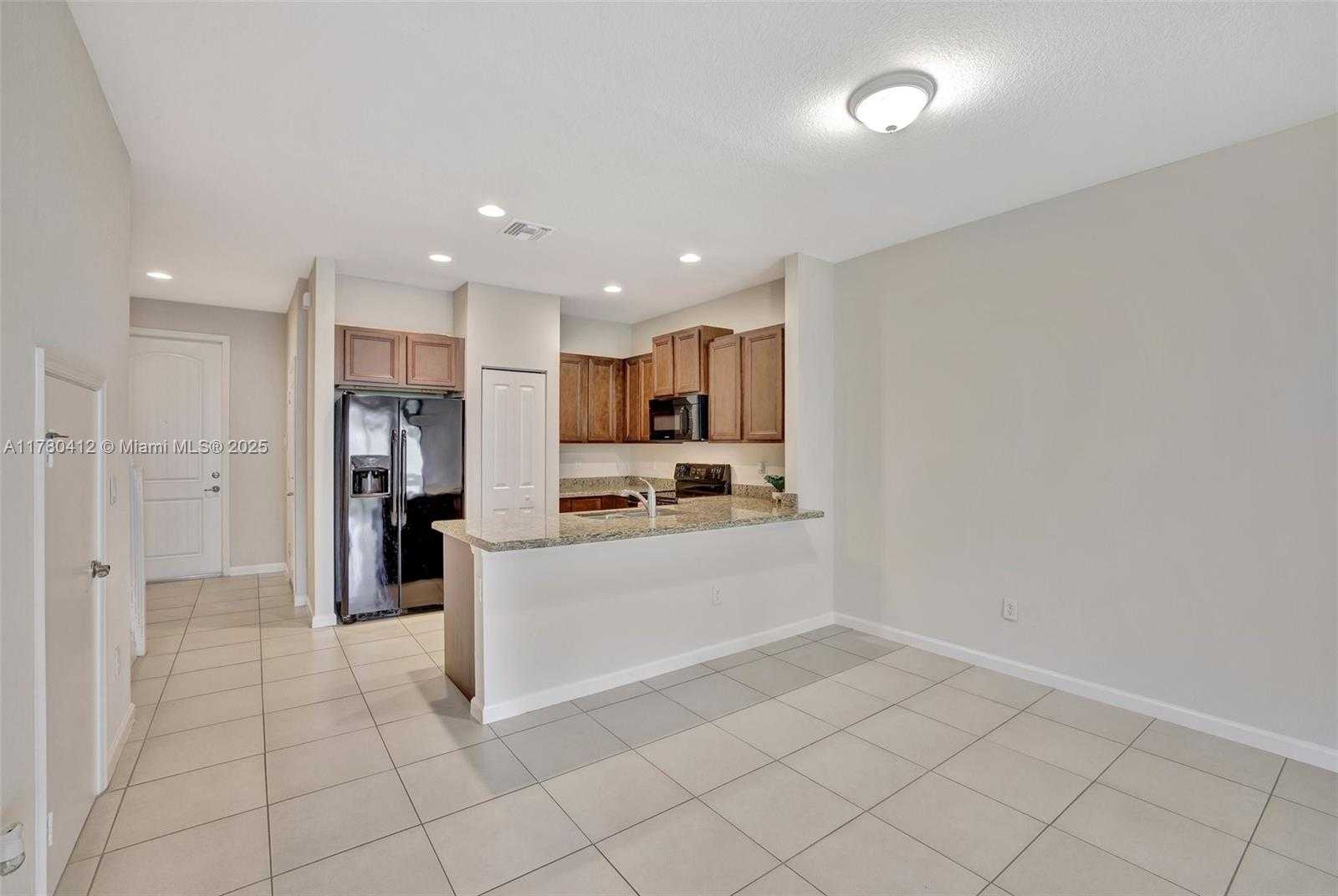 Small Image of 4208 NORTH DIXIE HWY #23, Oakland Park Number 14